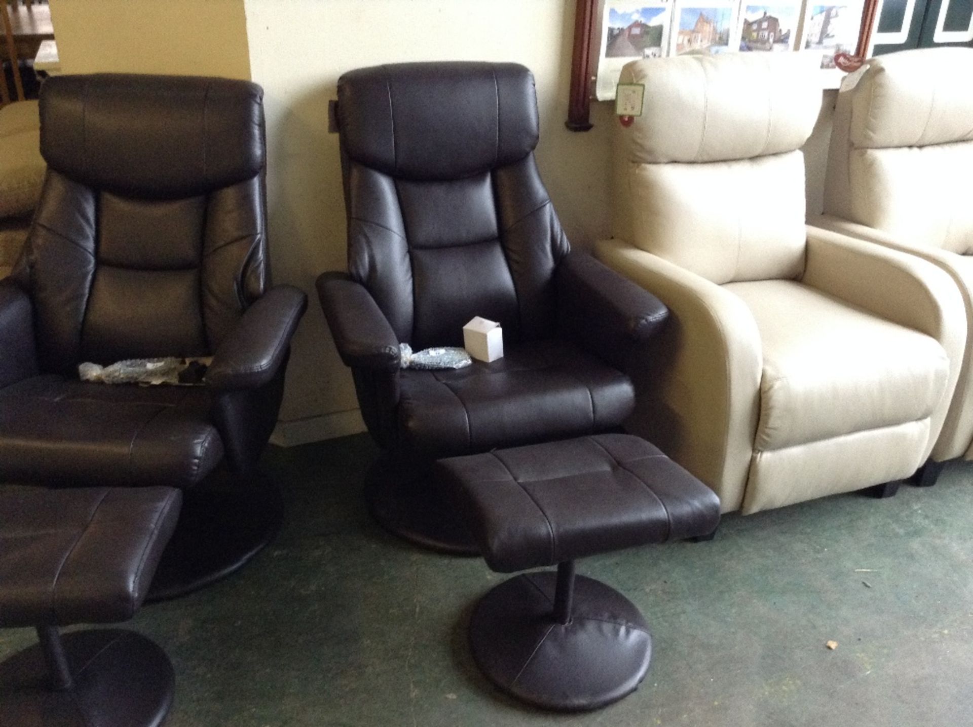 SUPRA BROWN RECLINING MASSAGE CHAIR AND FOOTSTOOL