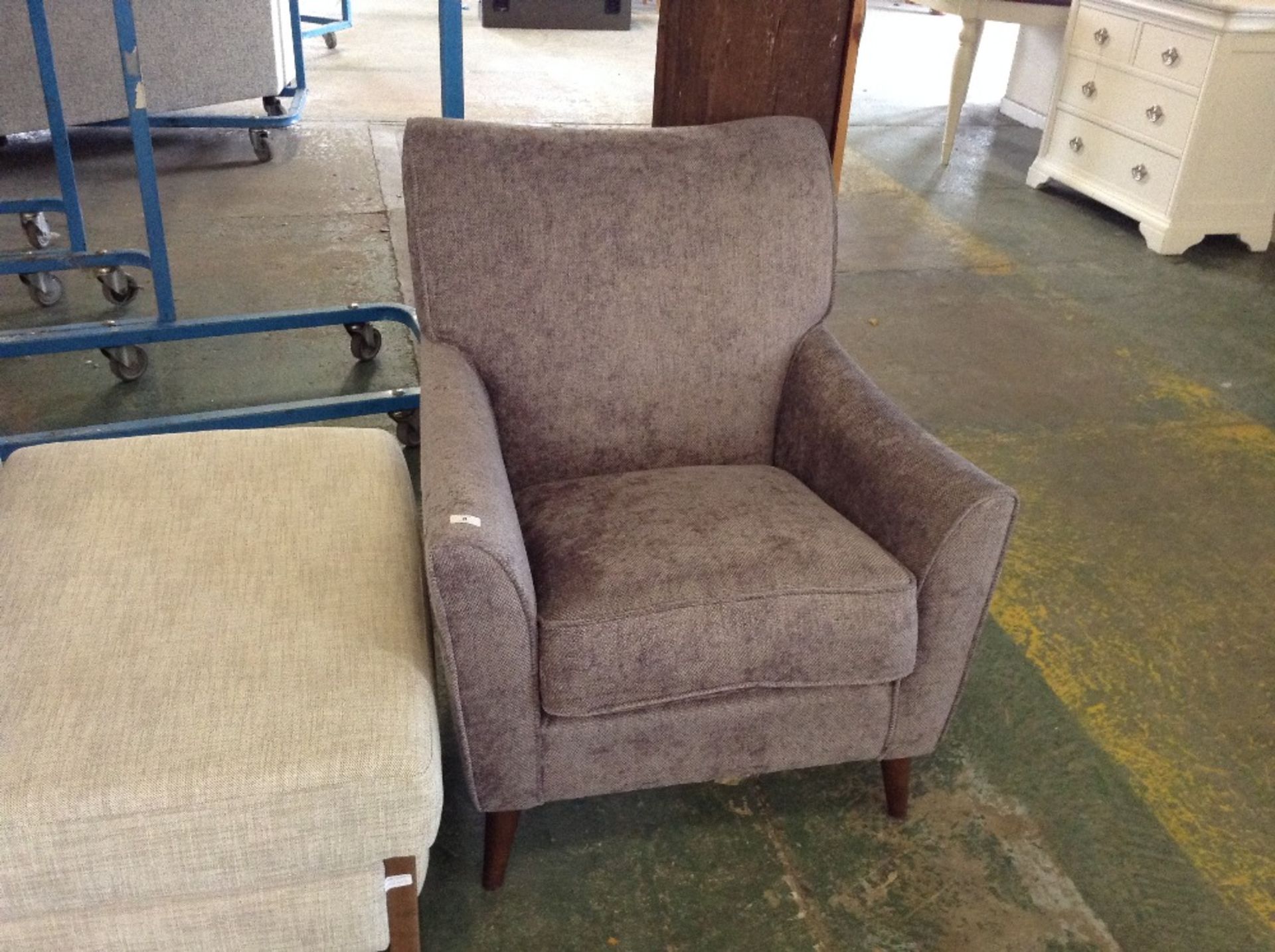 HARRIET GREY ACCENT CHAIR