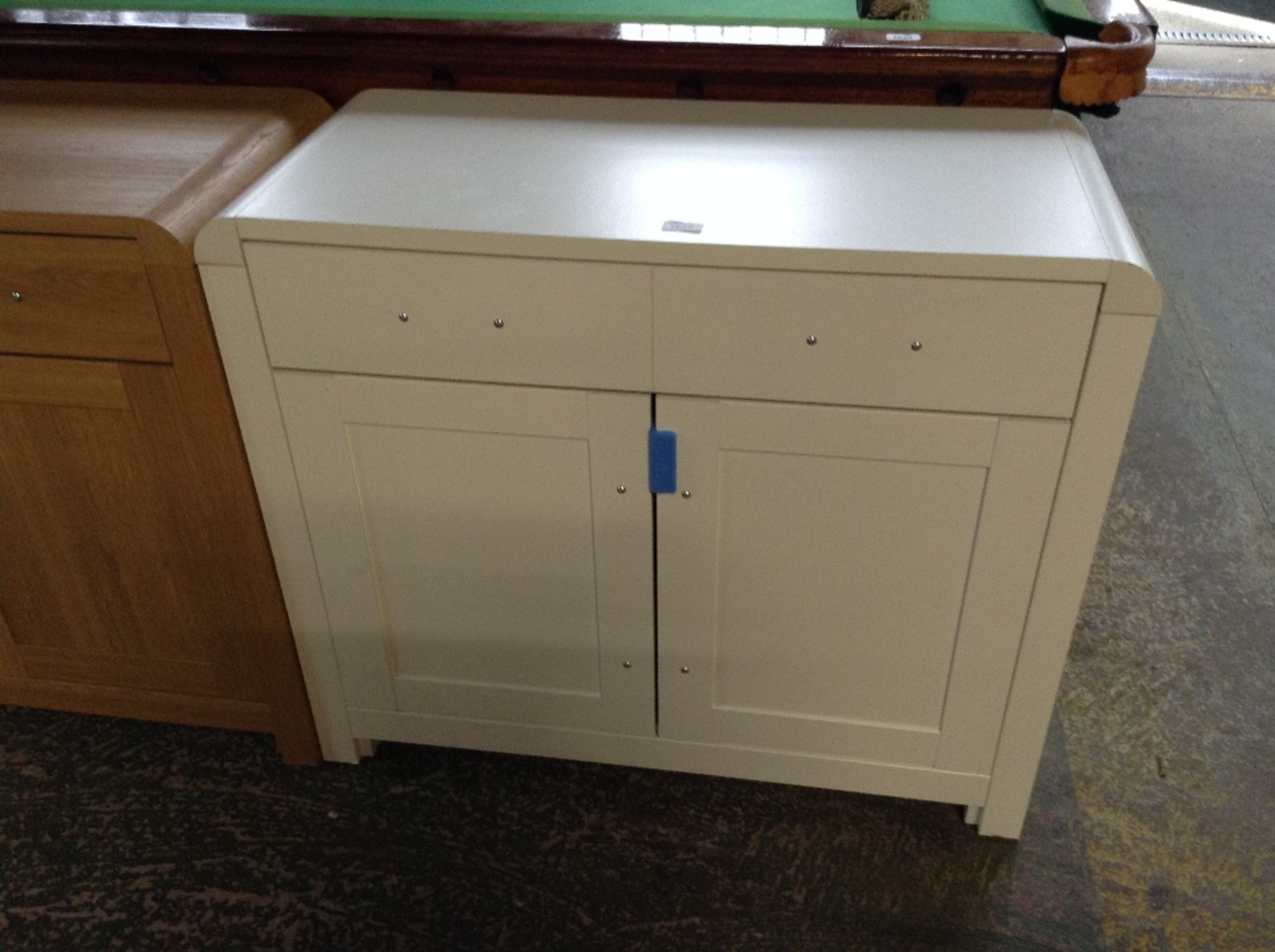 WHITE 2 DOOR SIDEBOARD (return)