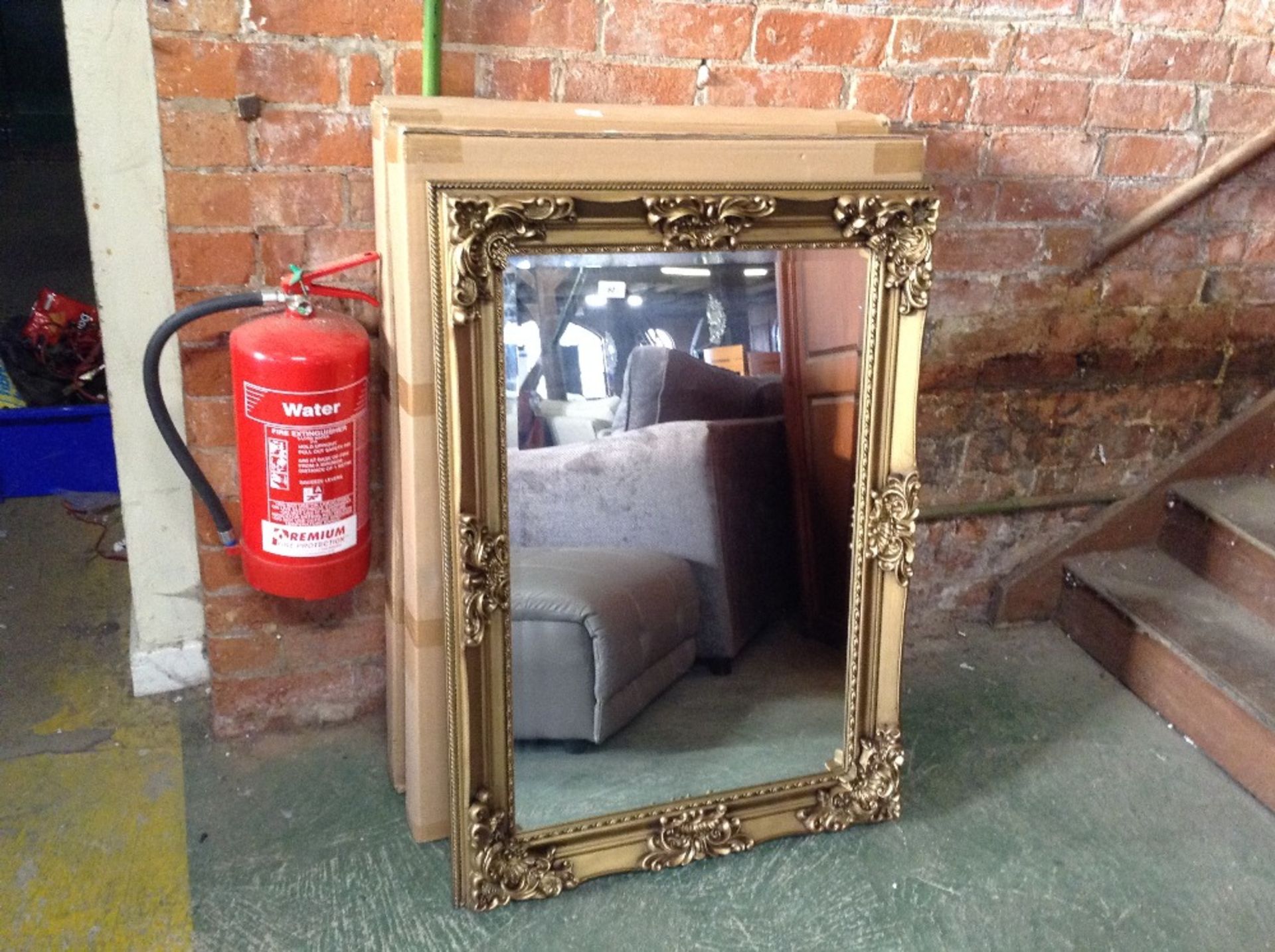 GOLD GILT MIRROR