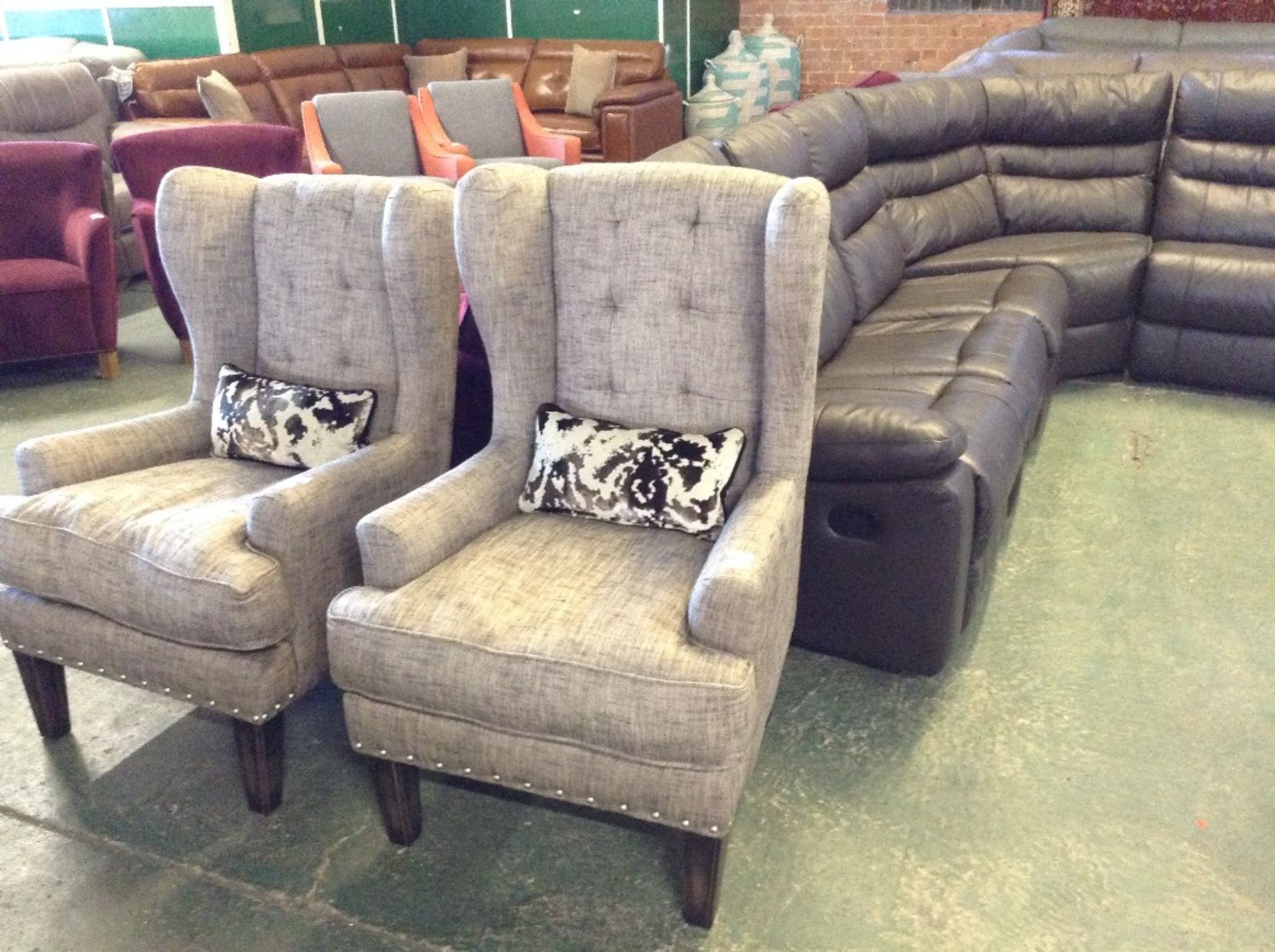GREY WING CHAIR (5294)