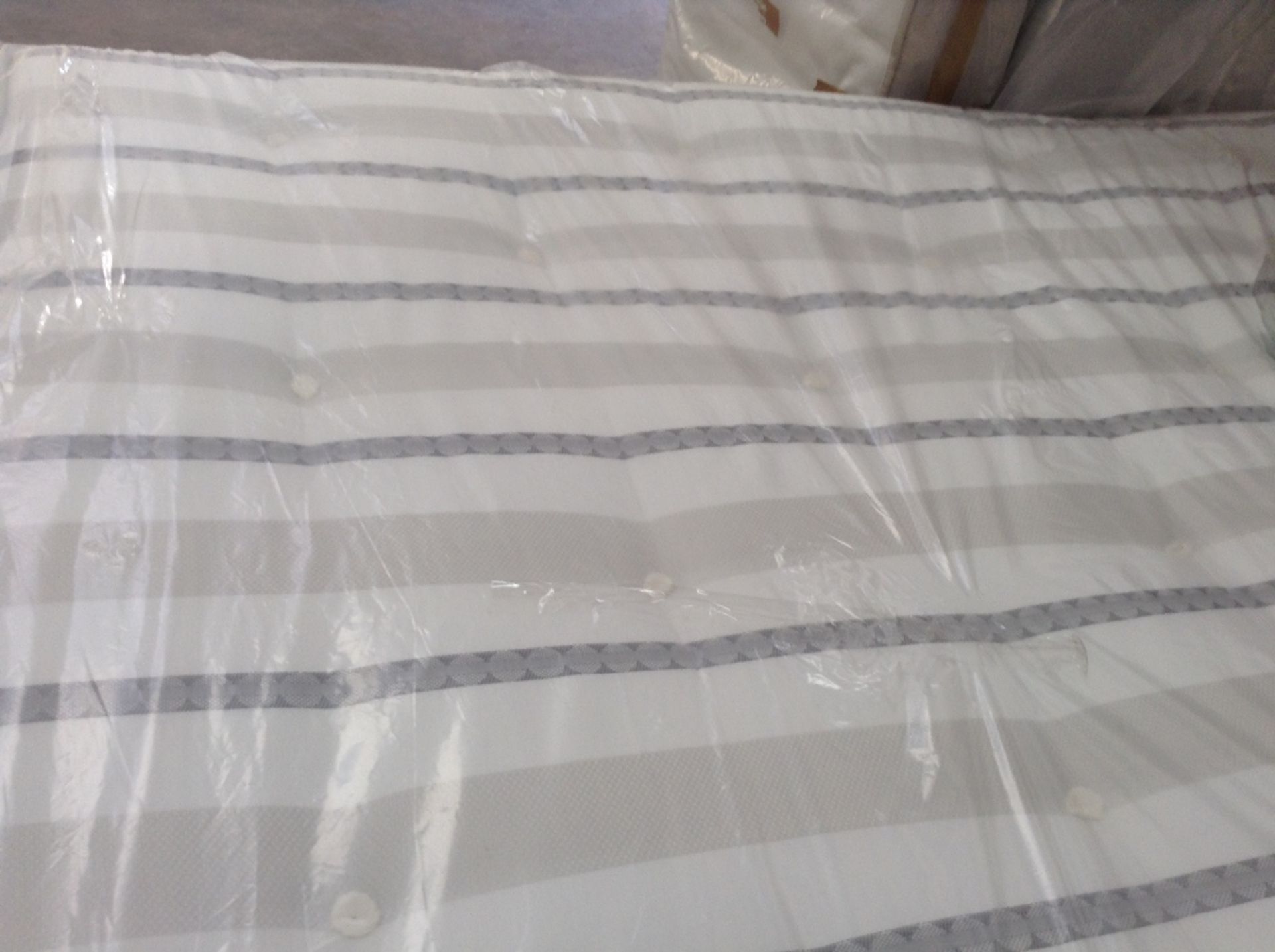 6FT POCKET SPRUNG MATTRESS