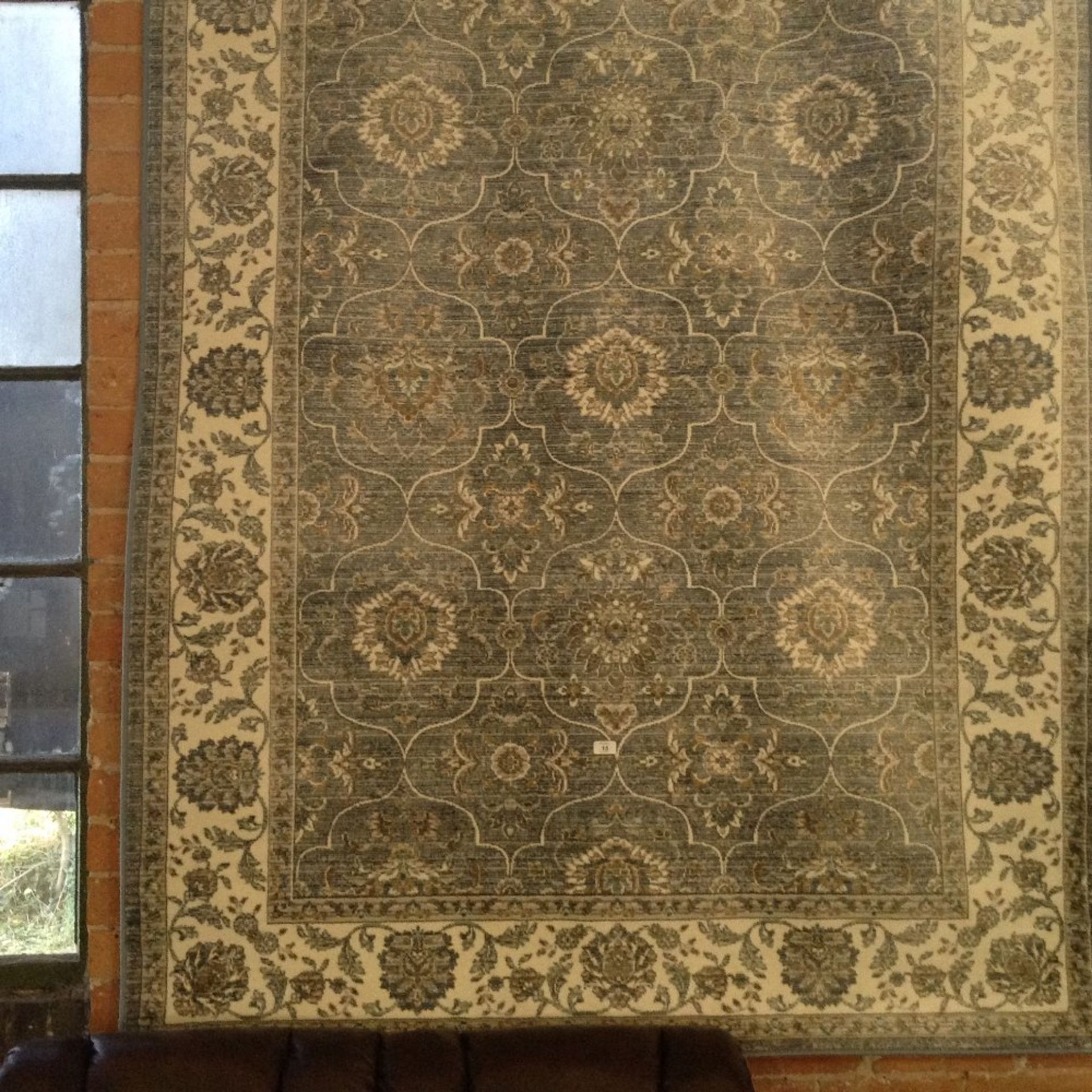 GRANADA PATTERNED RUG WITH VELVET SHEEN