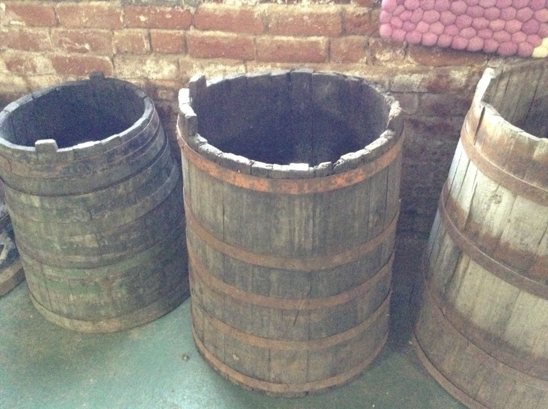 WOODEN BARREL(