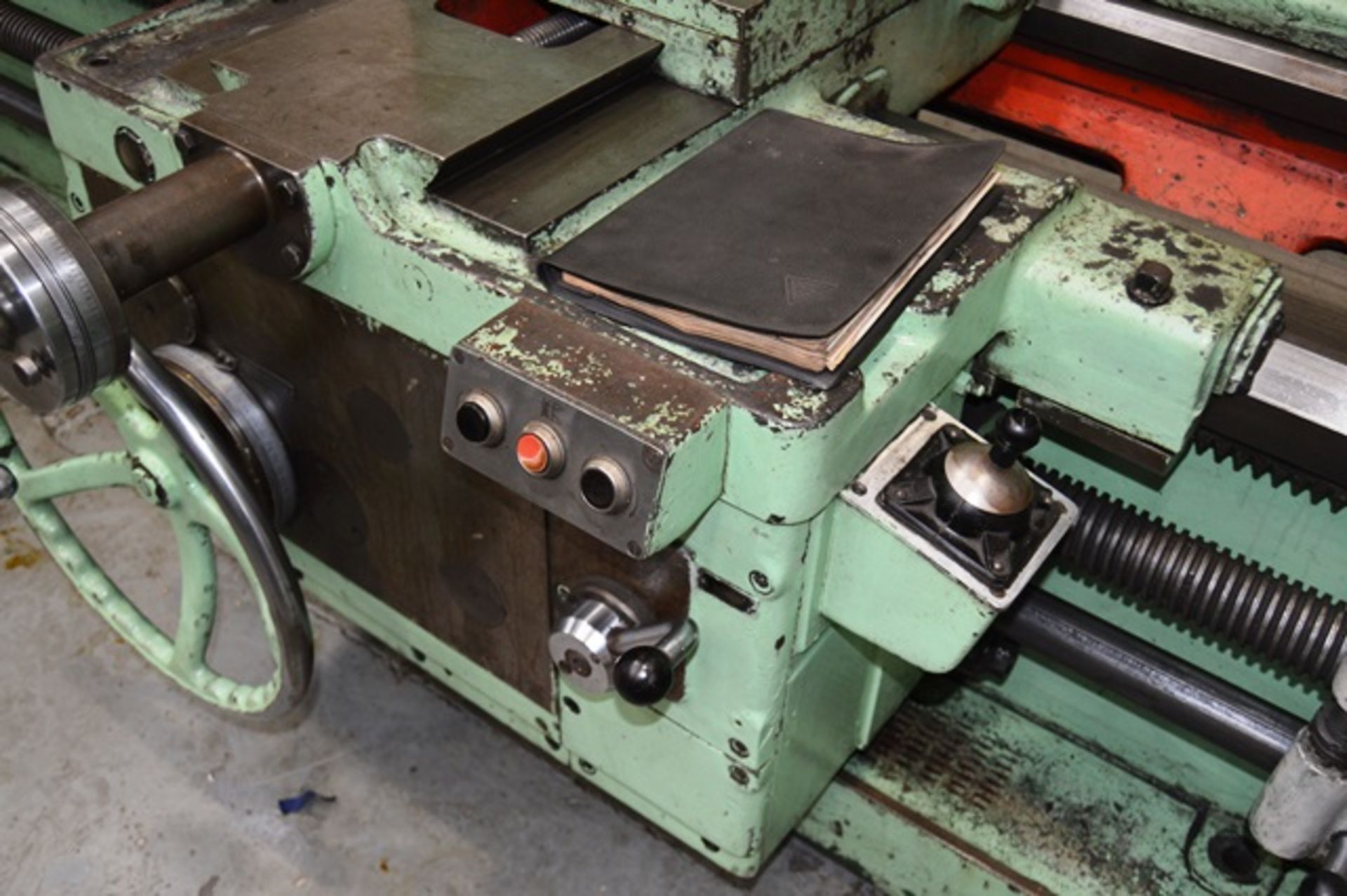 Ryazan 165 x 5000mm Straight Bed Centre Lathe - Image 9 of 11