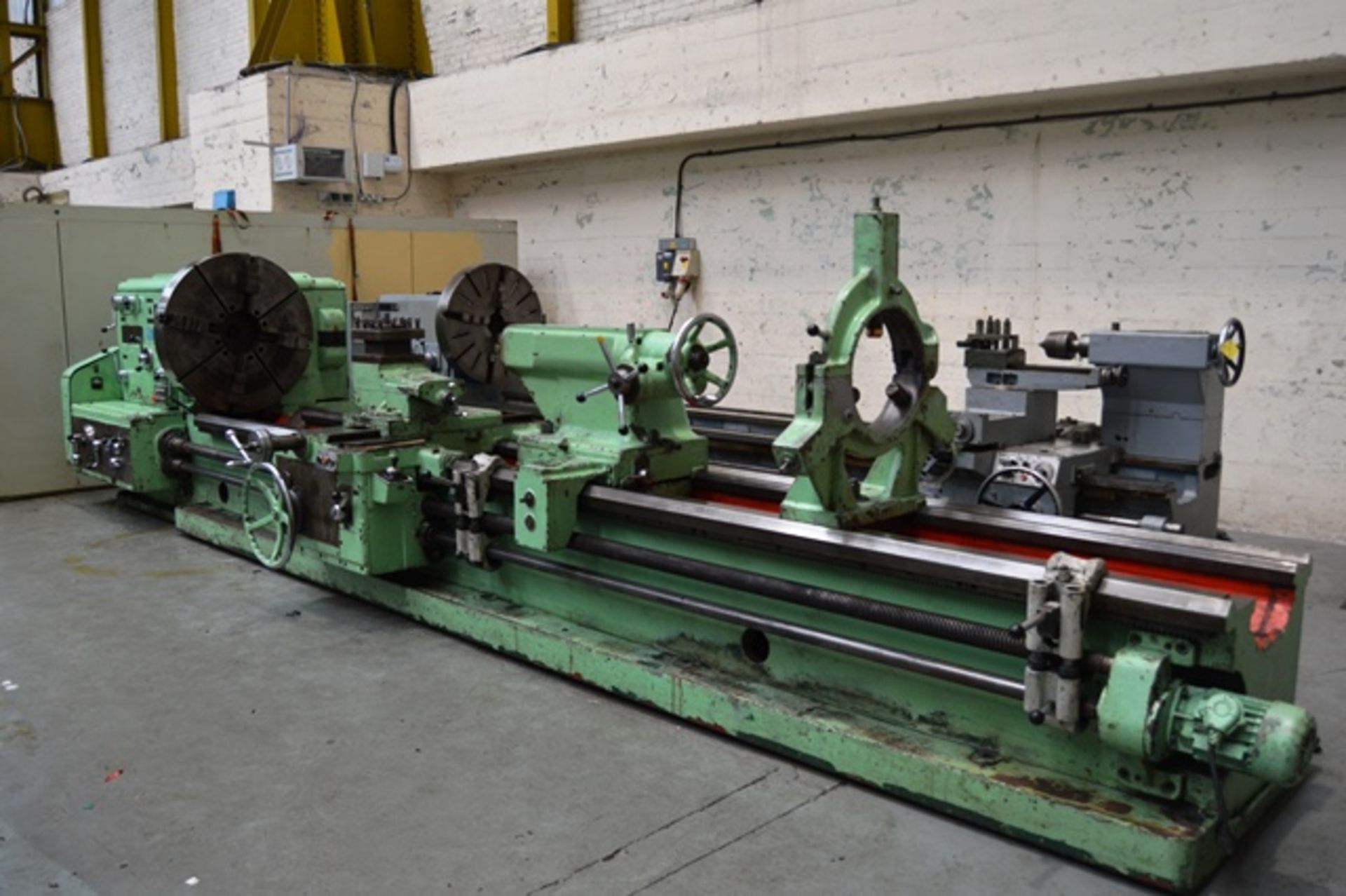 Ryazan 165 x 5000mm Straight Bed Centre Lathe