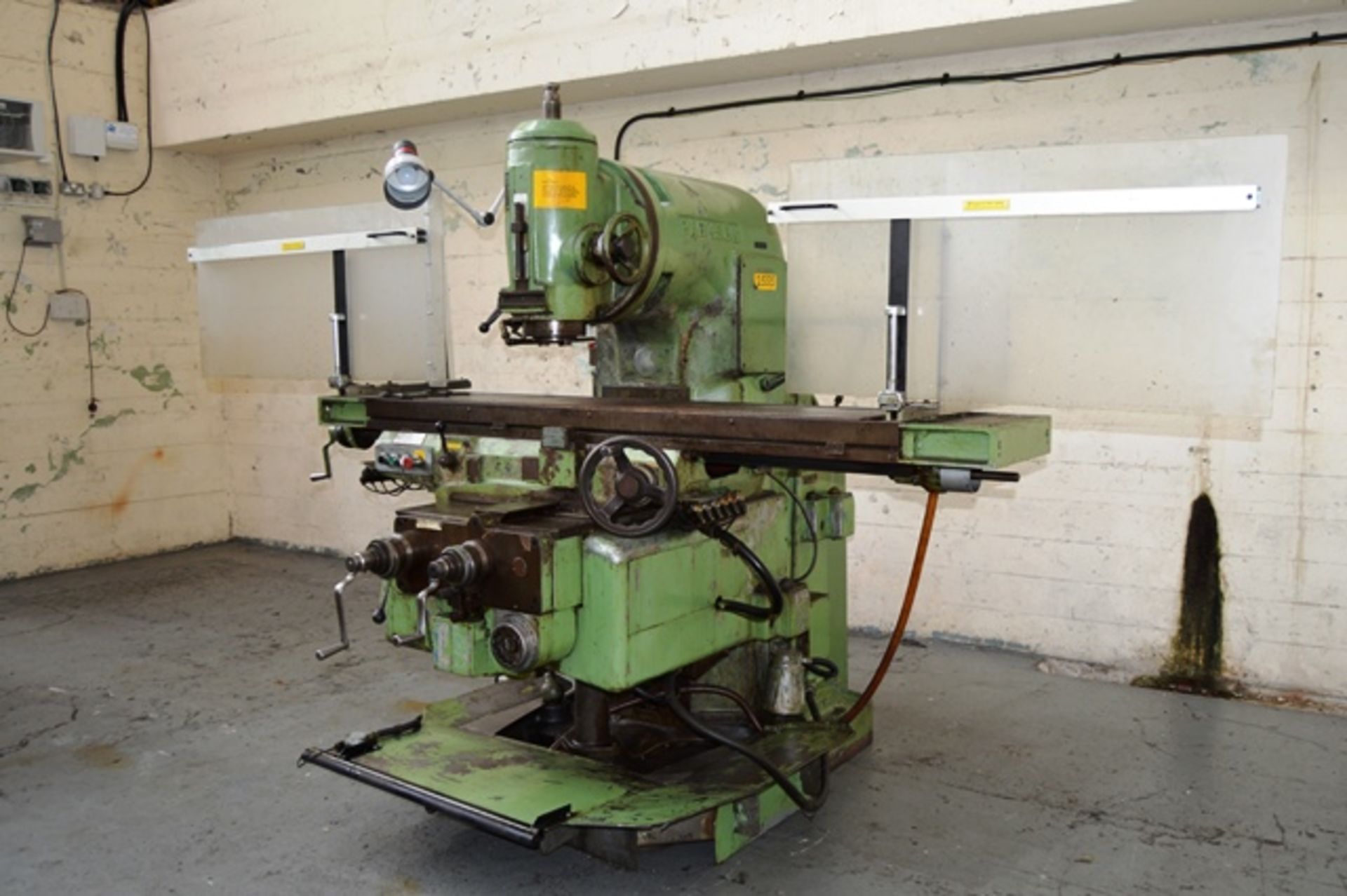 PARKSON 3V Vertical Mill 50 Int. Spindle