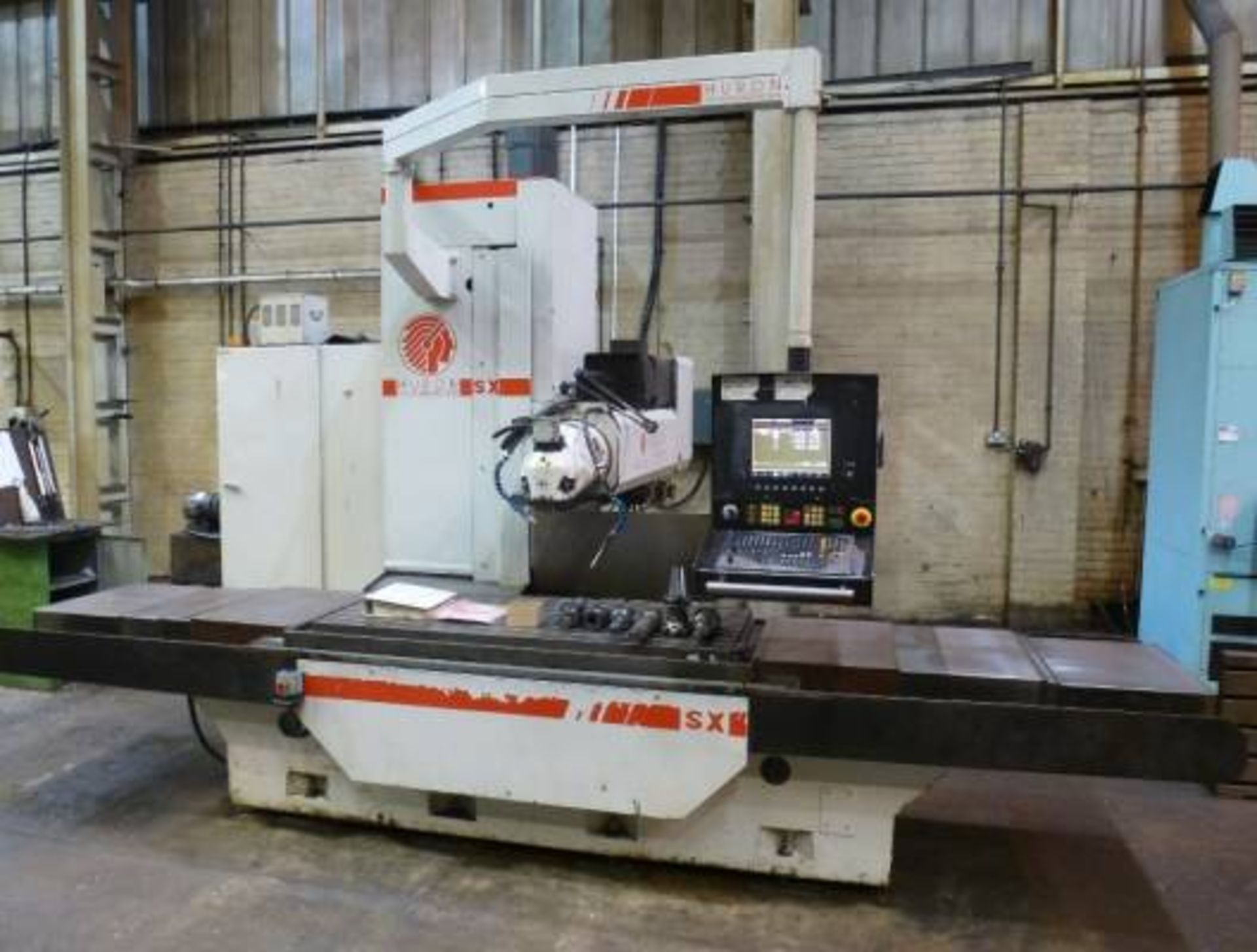 Huron Model SXB 523CNC Milling Machine