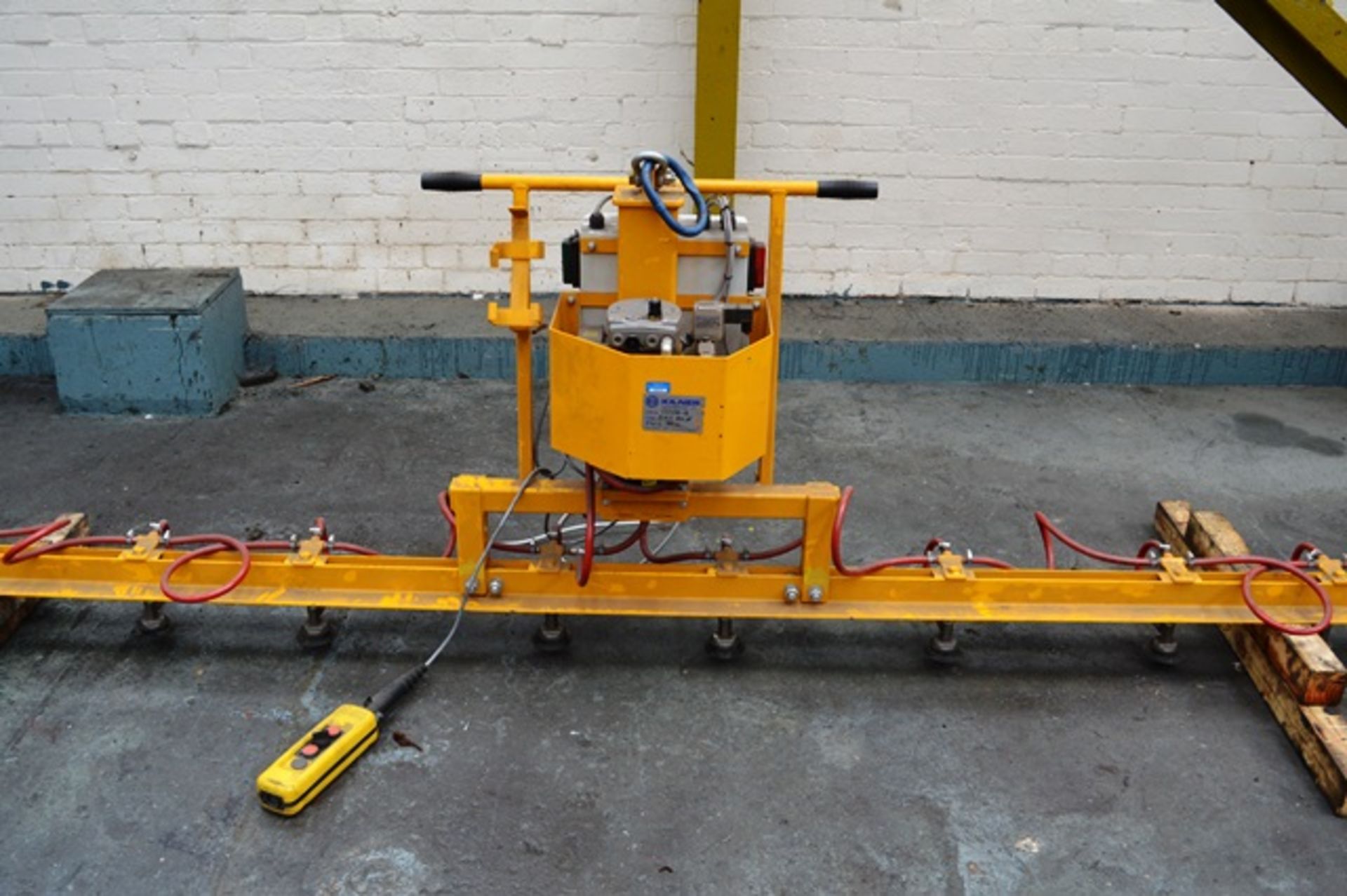 Kilner 75kg Vacuum Lifter - Image 2 of 8