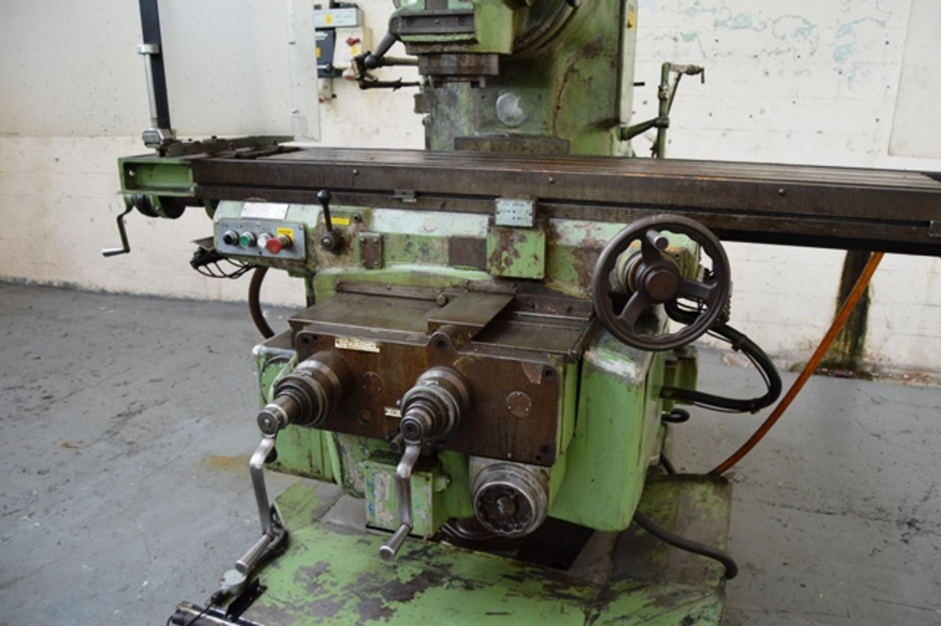 PARKSON 3V Vertical Mill 50 Int. Spindle - Image 11 of 14