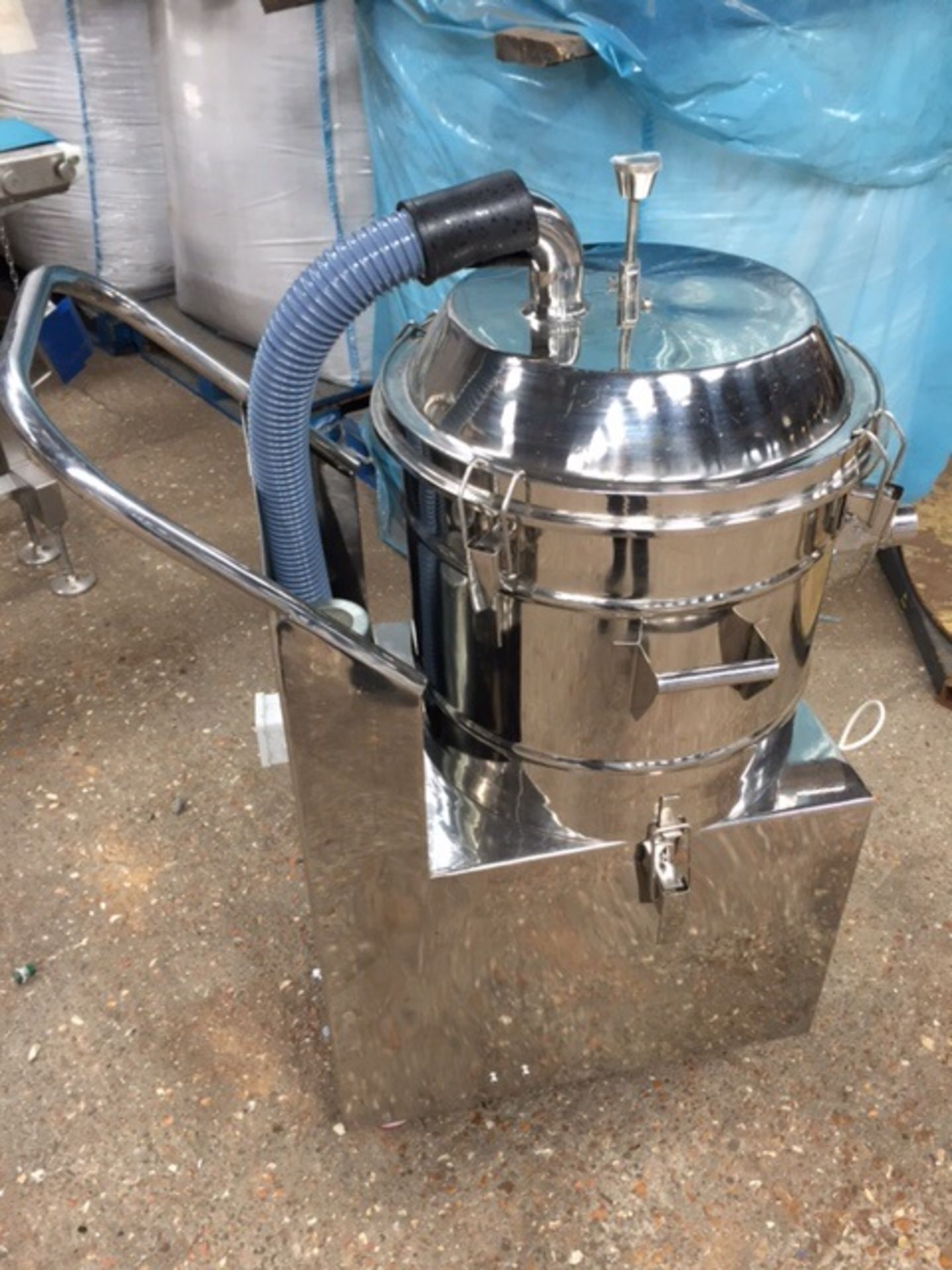 PHAM PHARMACEUTICAL DUST EXTRACTION