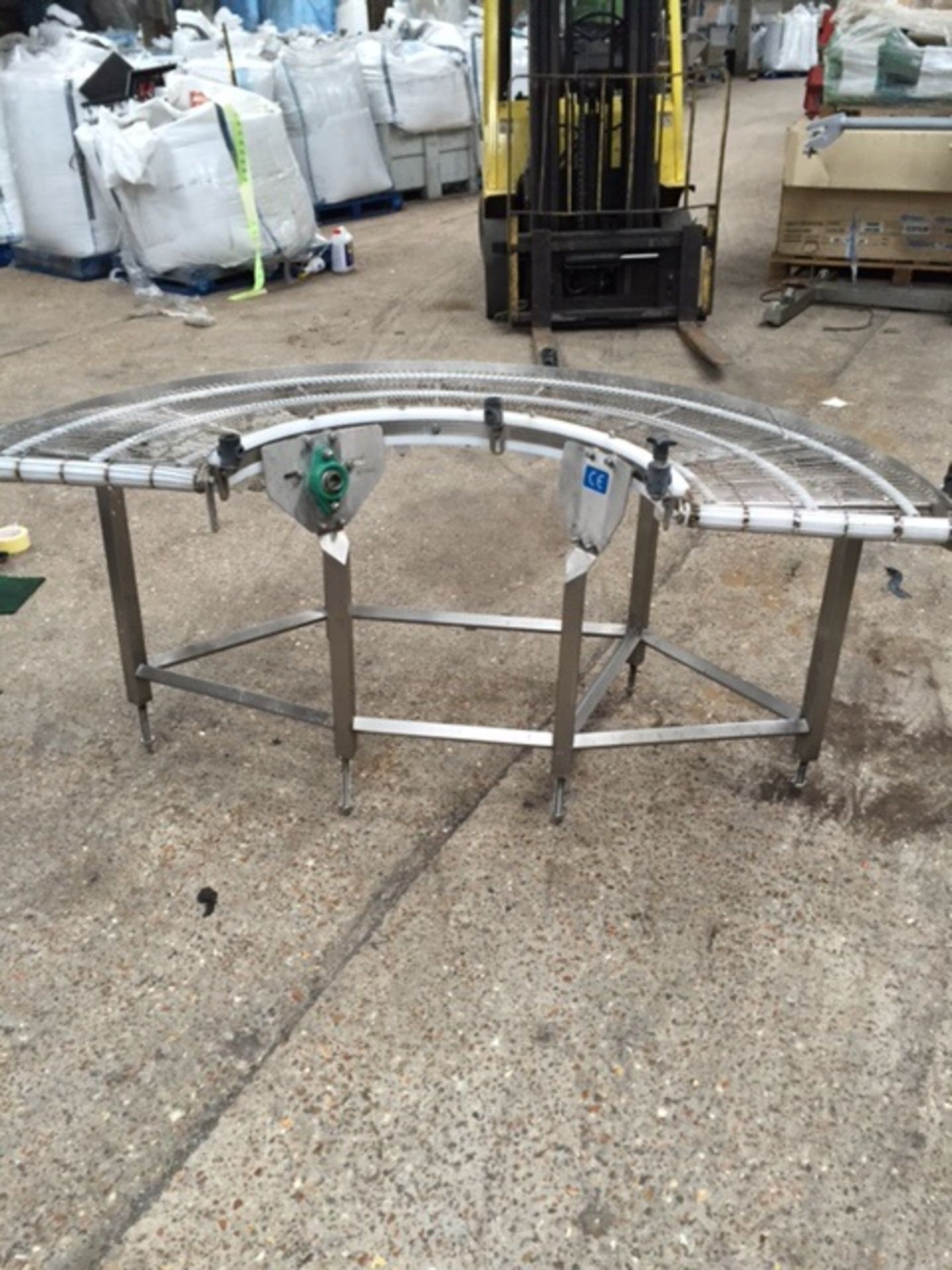 WIRE MESH CONVEYOR HALF MOON SHAPE 44CM WIDE - Image 2 of 4