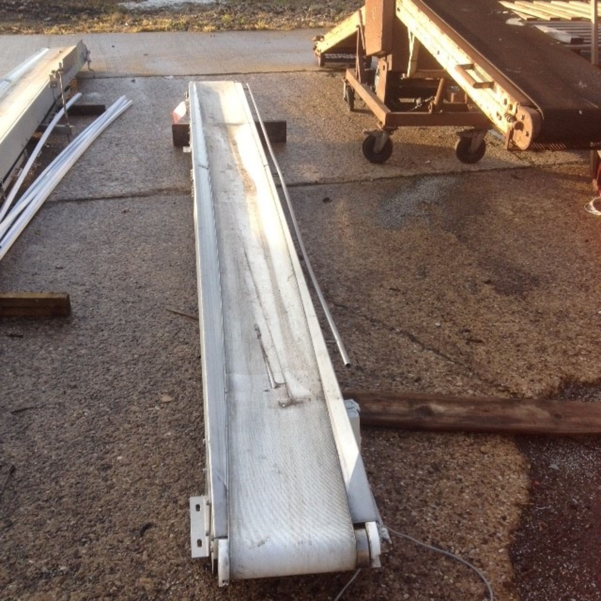 CROWN CONVEYOR WHITE BELT FLAT 4.5 M X 270 MM