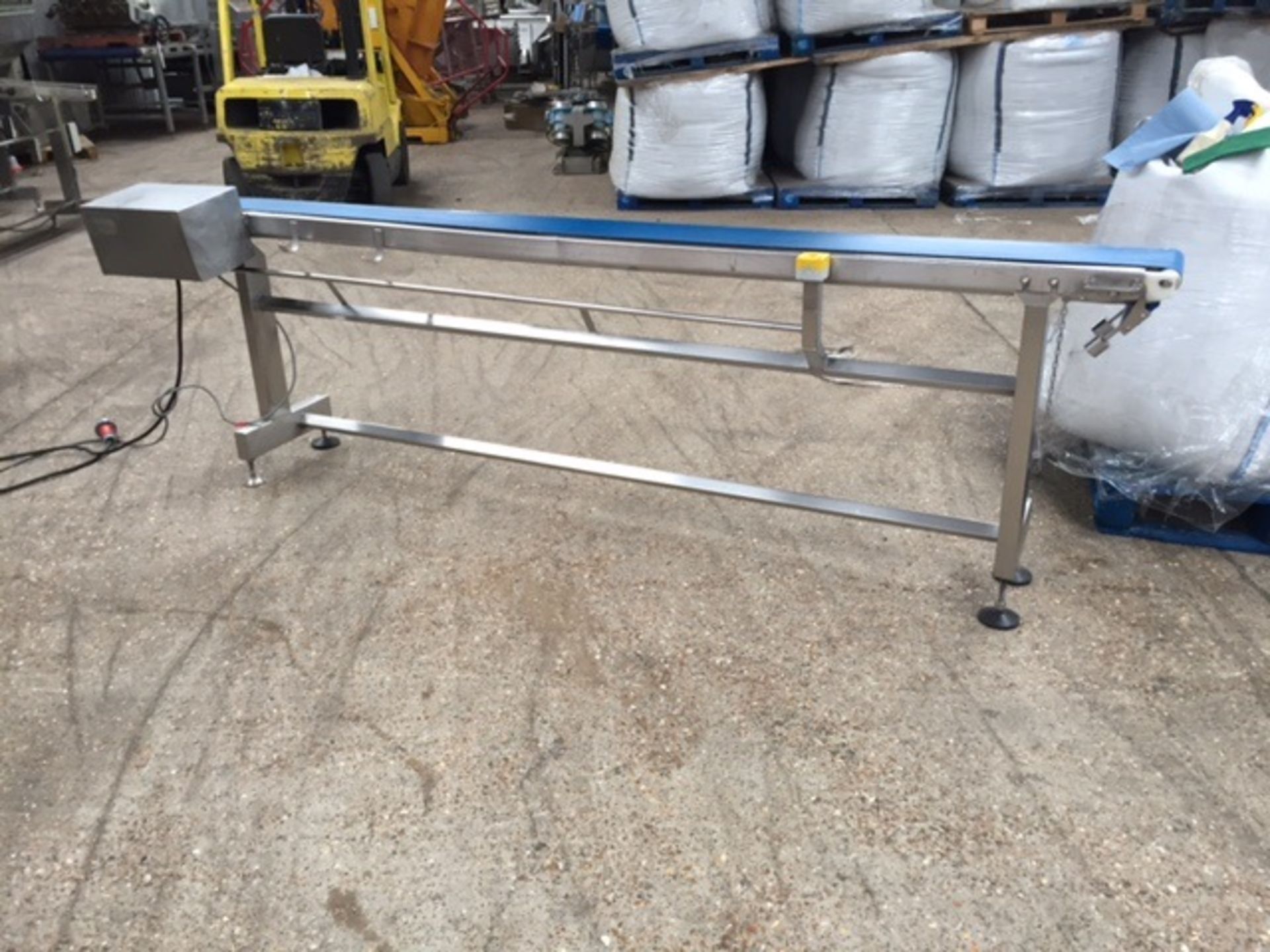 TRANSFER CONVEYOR RUTLAND HANDLING 3 PHASE SIZE 3MX20 CM BELT WIDTH HEIGHT 96 CM ADJUSTABLE - Image 4 of 4