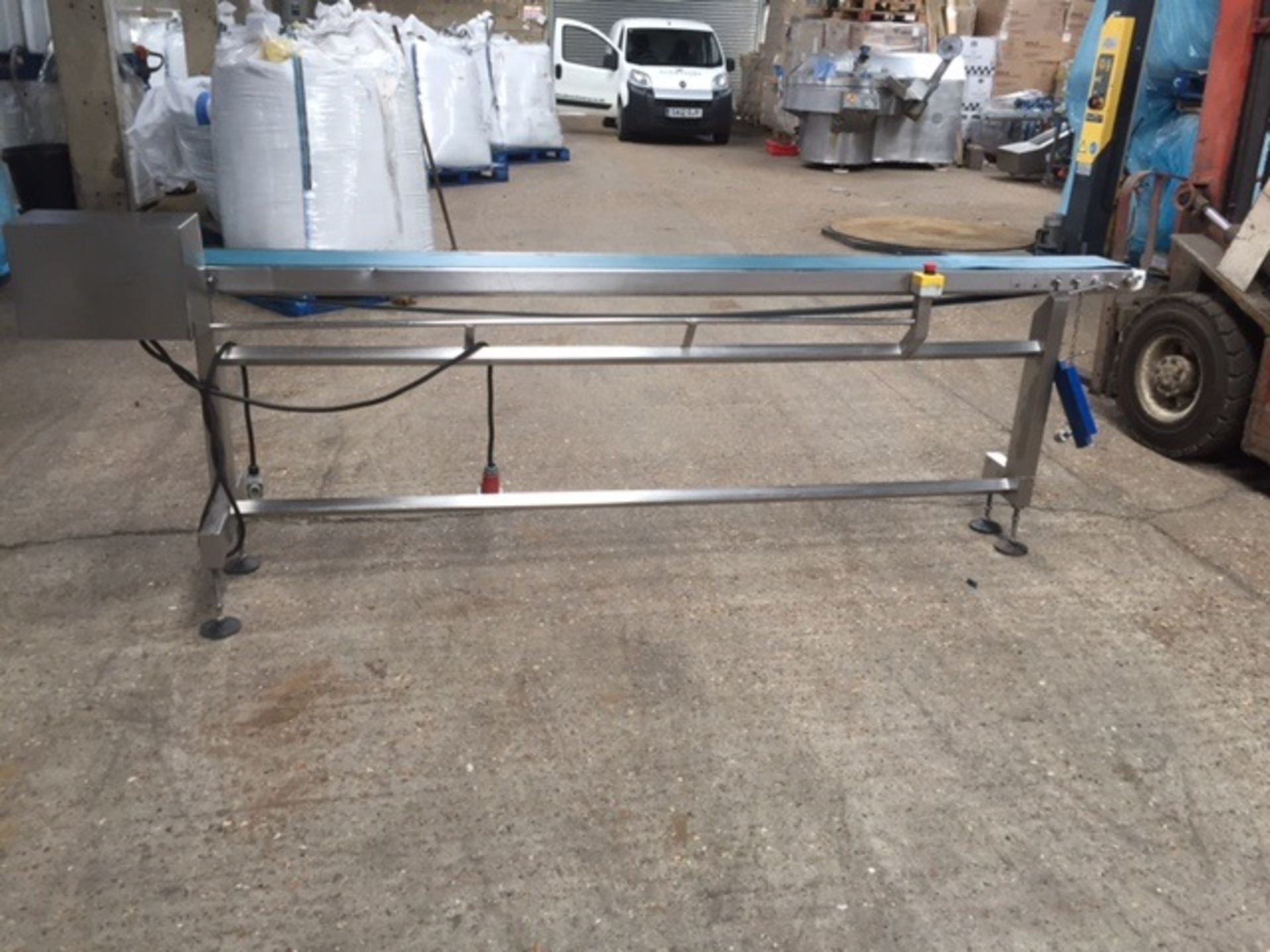 TRANSFER CONVEYOR RUTLAND HANDLING 3 PHASE 3 M X 20 CM BELT WIDTH HEIGHT 95 CM VARIABLE - Image 2 of 4