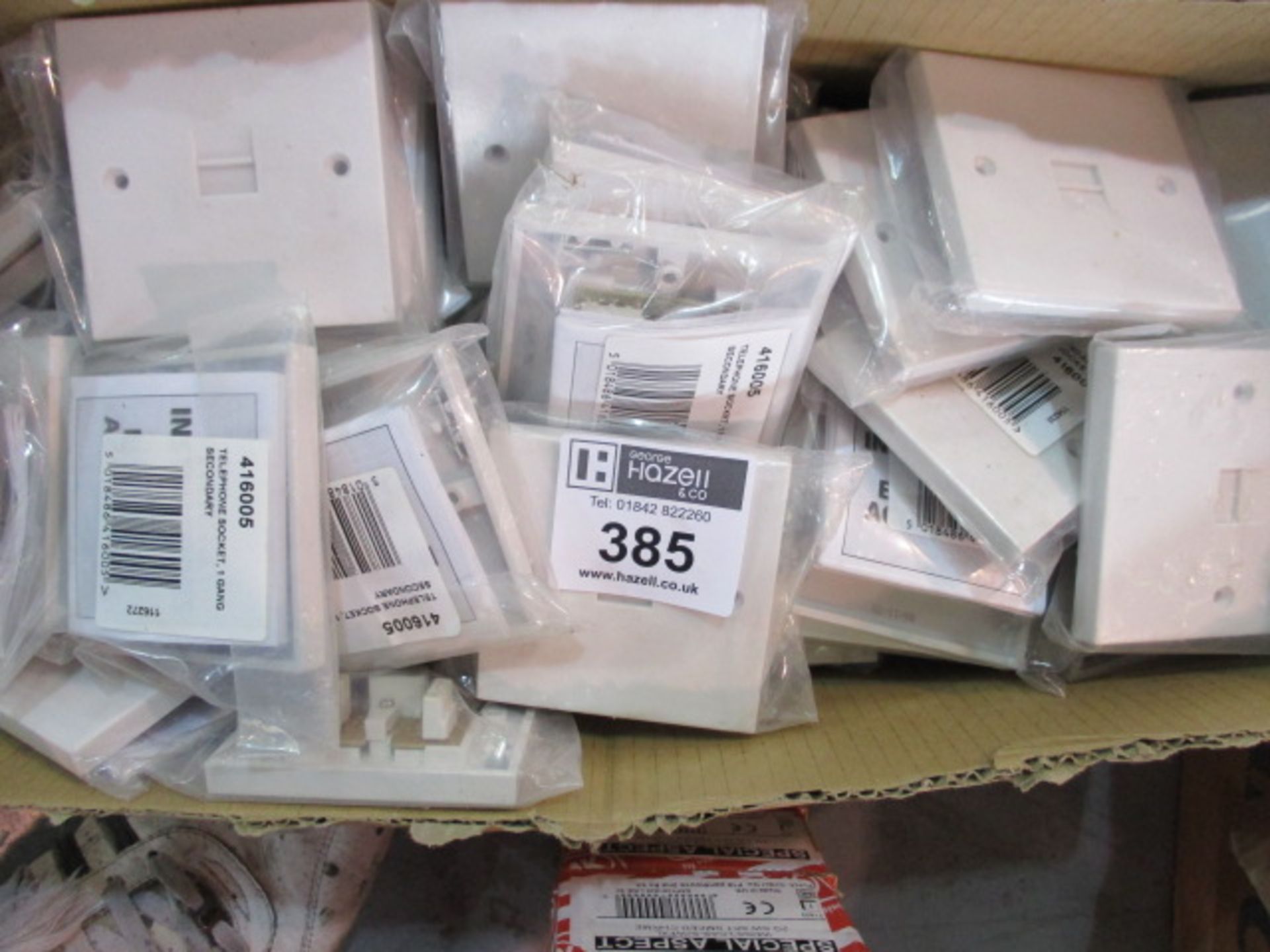 50 X BT SOCKETS WHITE