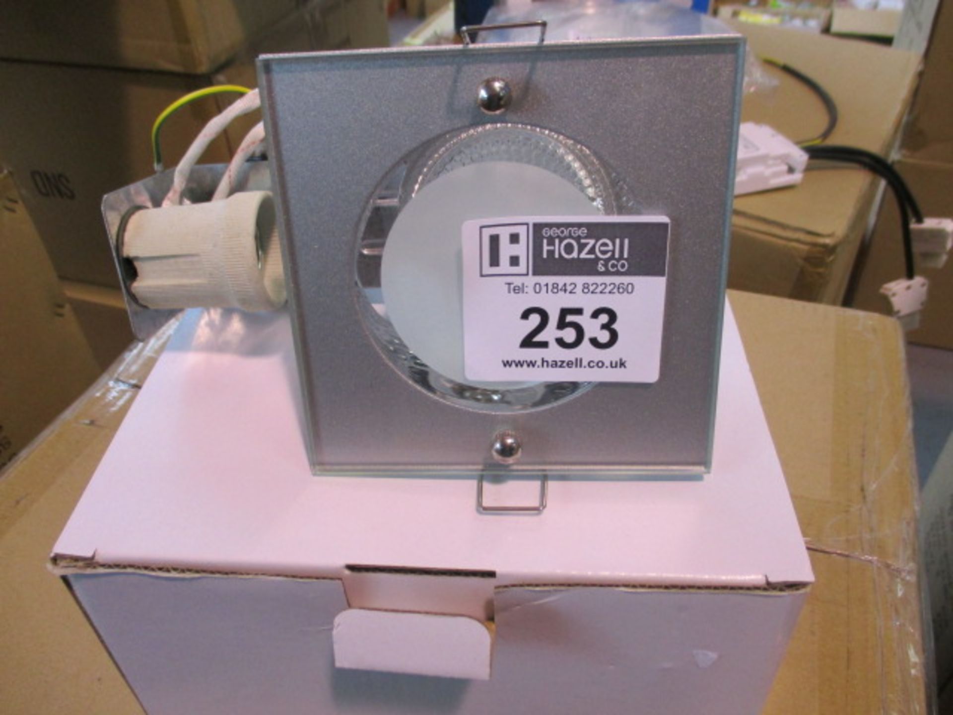 32 X ES D/GLASS DOWNLIGHT