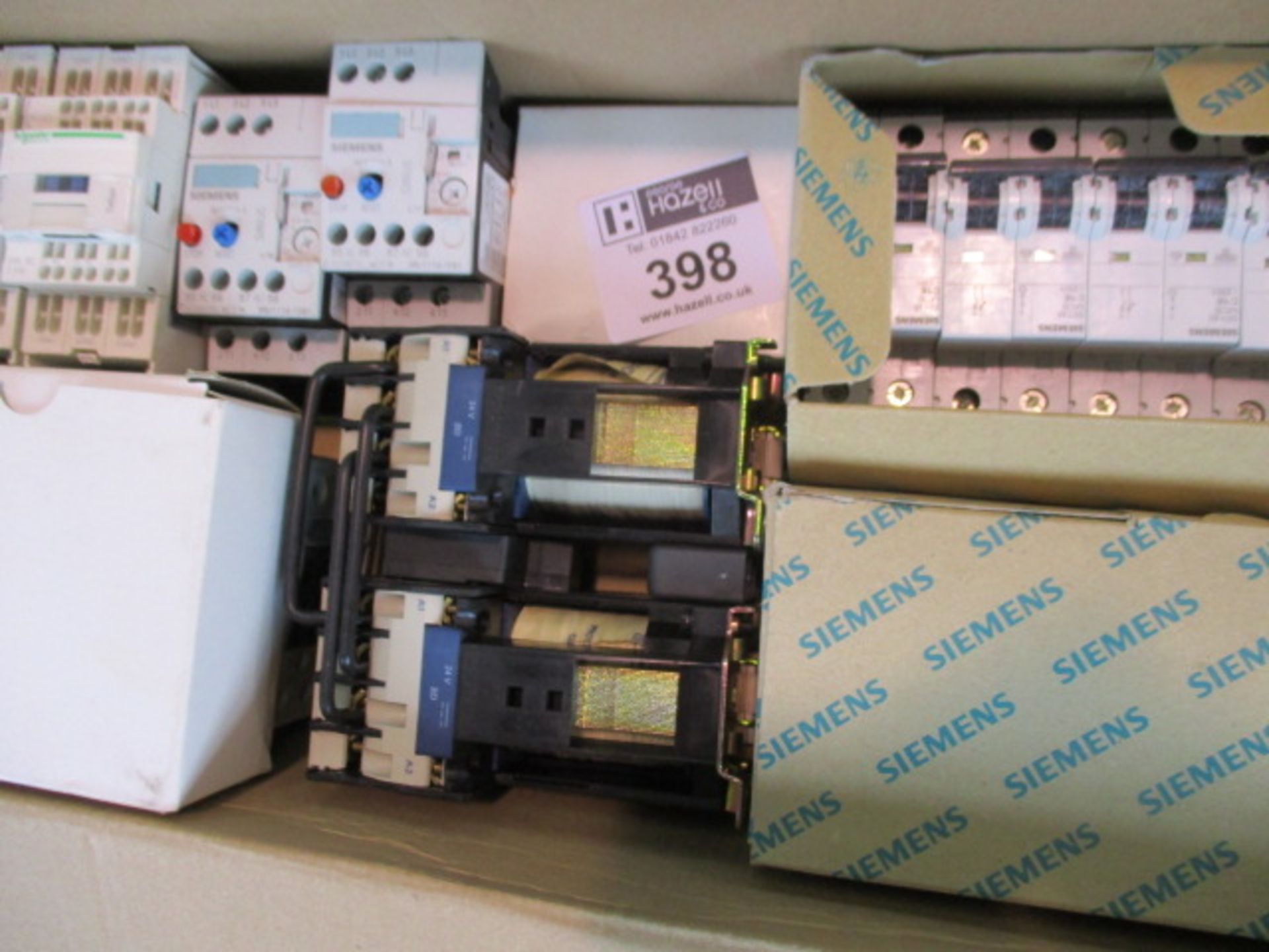 BOX OF MIXED MCB AND CONTACTORS