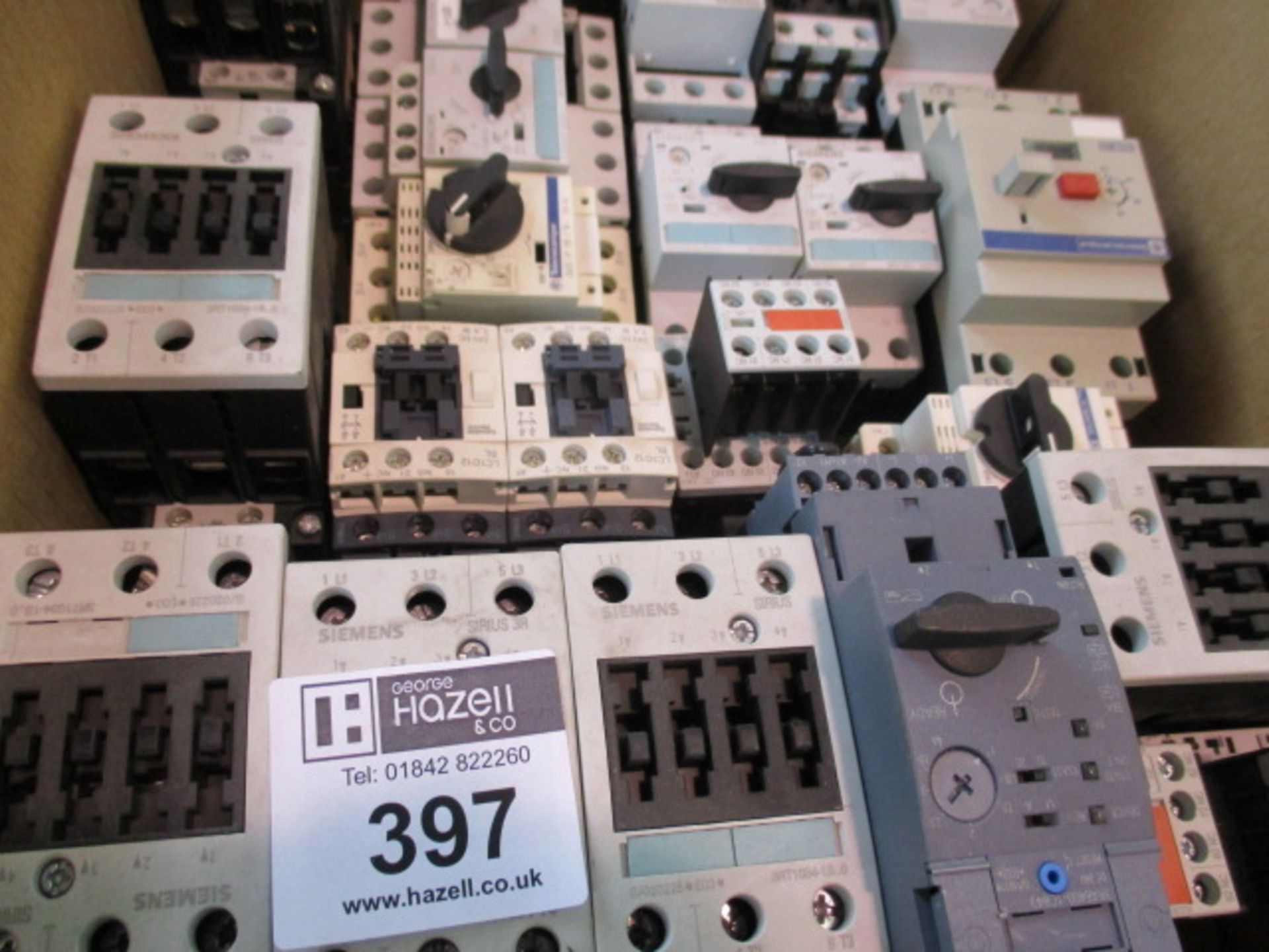 BOX OF MIXED MCB AND CONTACTORS