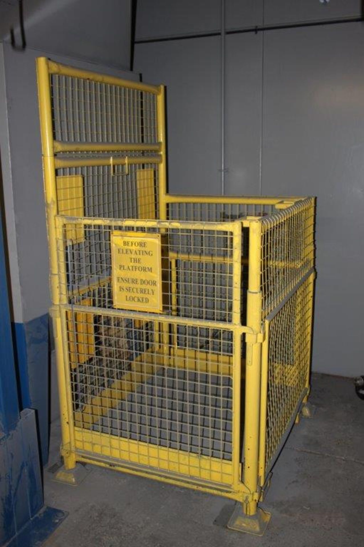 FORKLIFT MOUNTABLE PERSONAL ACCESS CAGE