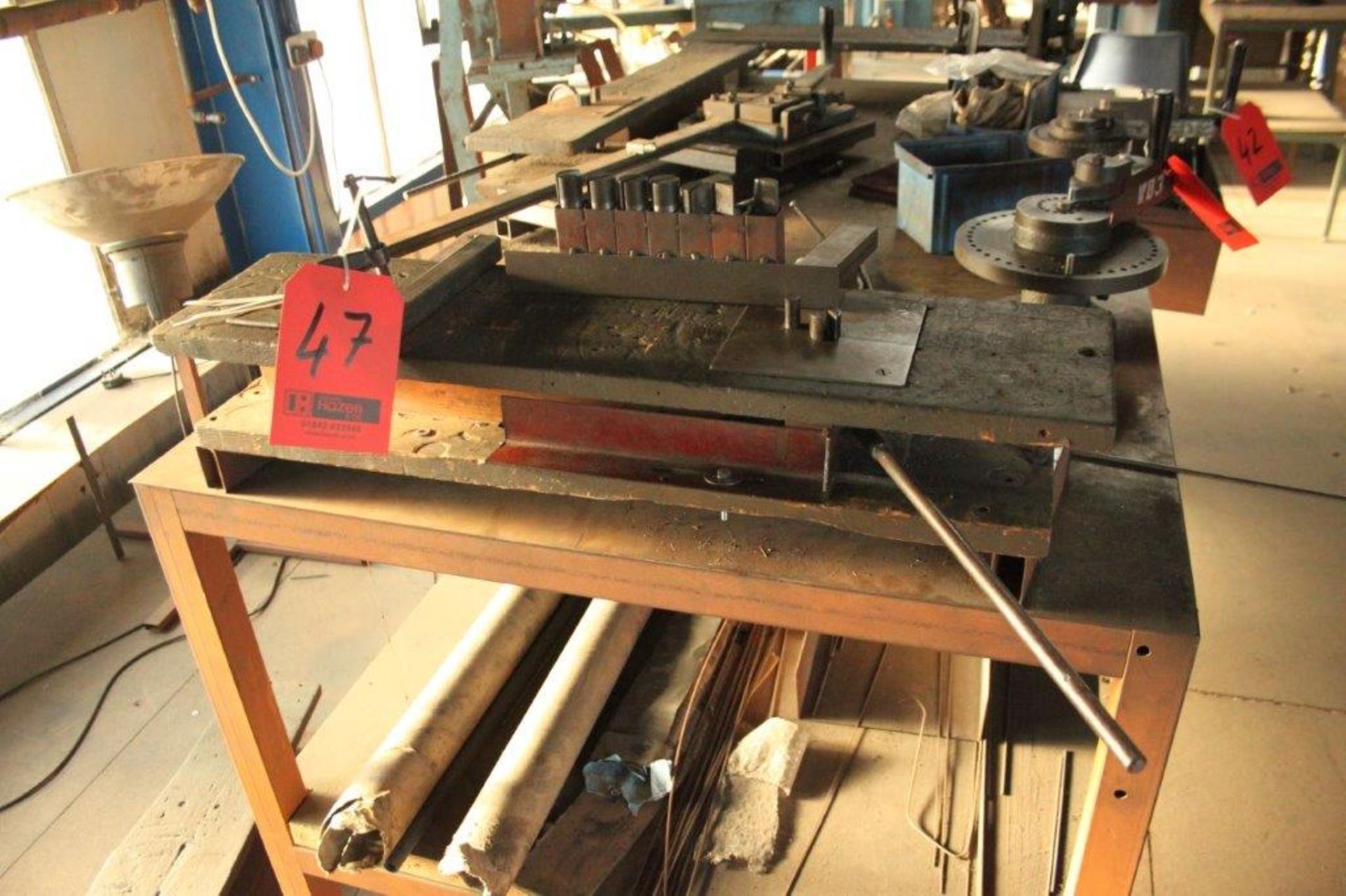 BENCH TOP MANUAL WIRE BENDER C/W DISC