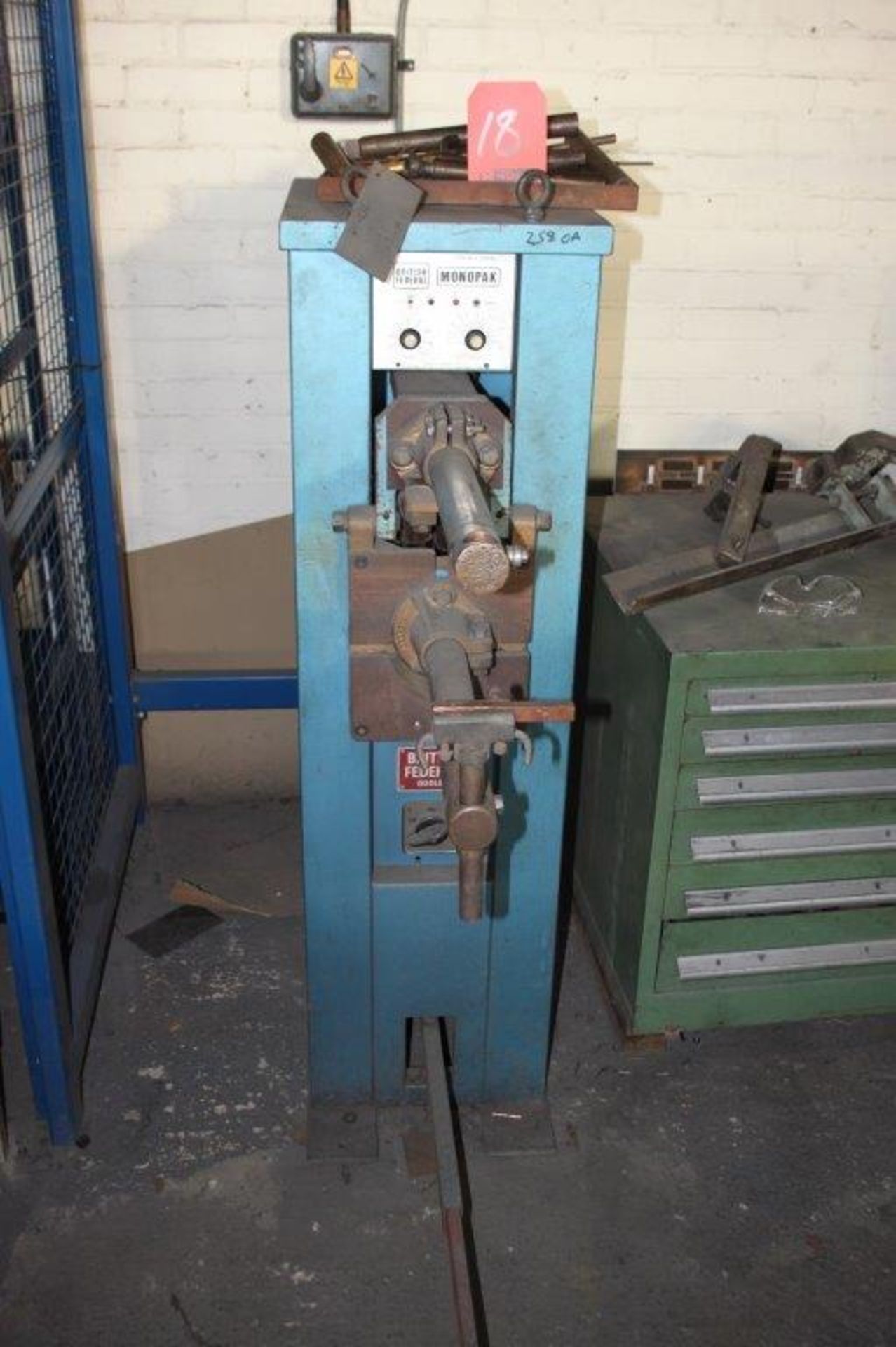 BRITISH FEDERAL MONOPAK WPI 52 KVA SPOT WELDER - Image 2 of 3