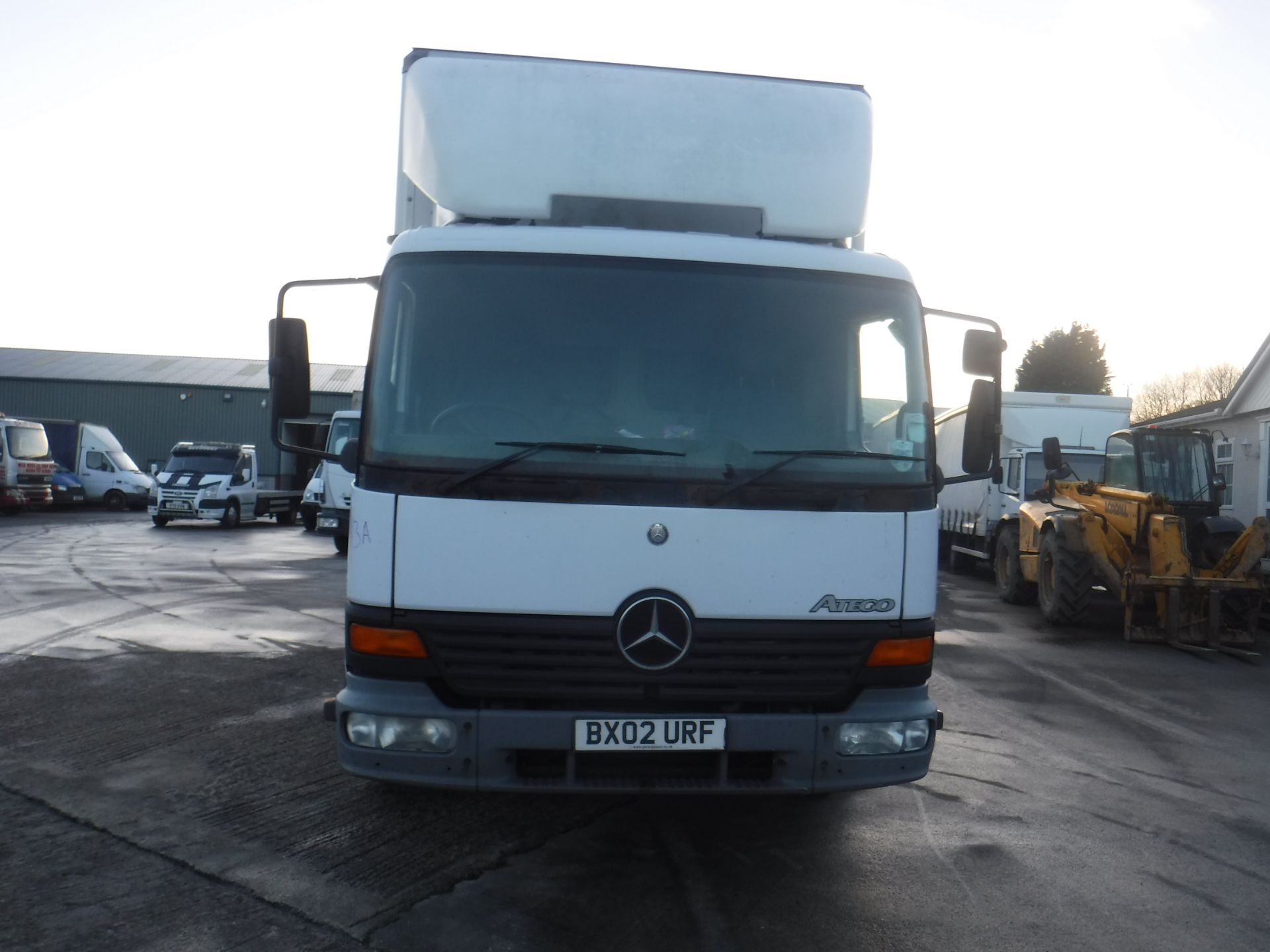 2002 mercedes 815 atego boxvan 533337km 2 keys very good runner - Image 2 of 5