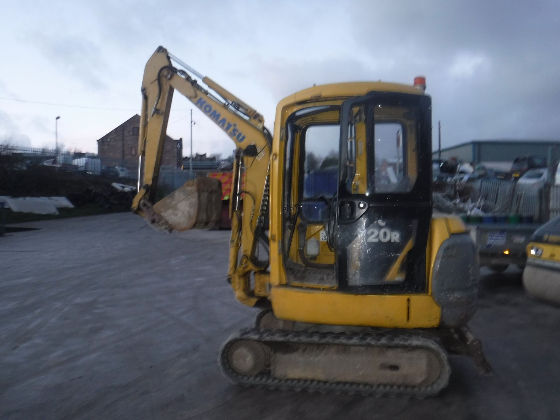 komatsu pc20r mini digger 2005 33161 hours good working order - Image 2 of 4