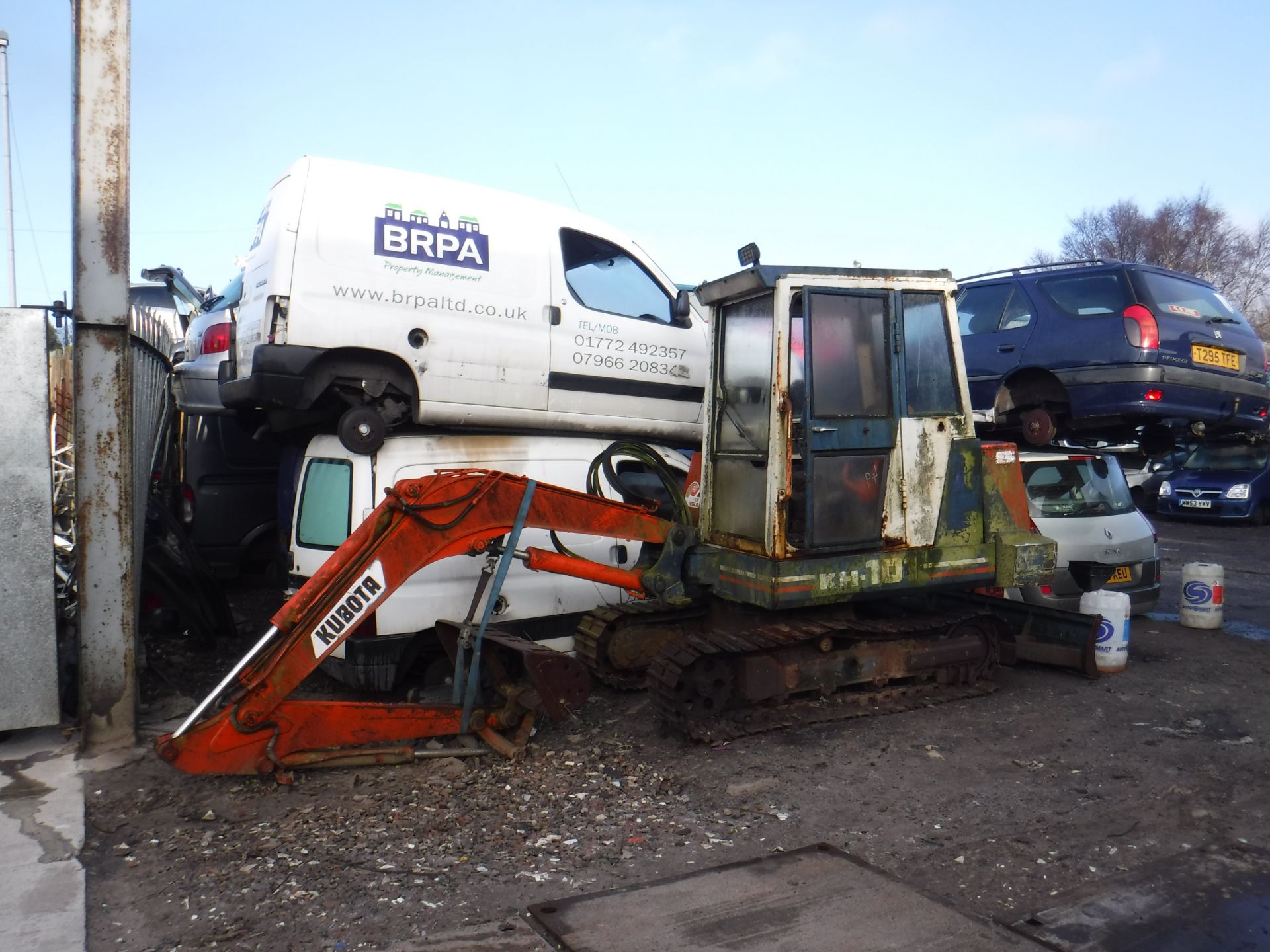 kubota mini digger on tracks no engine spares and repairs only