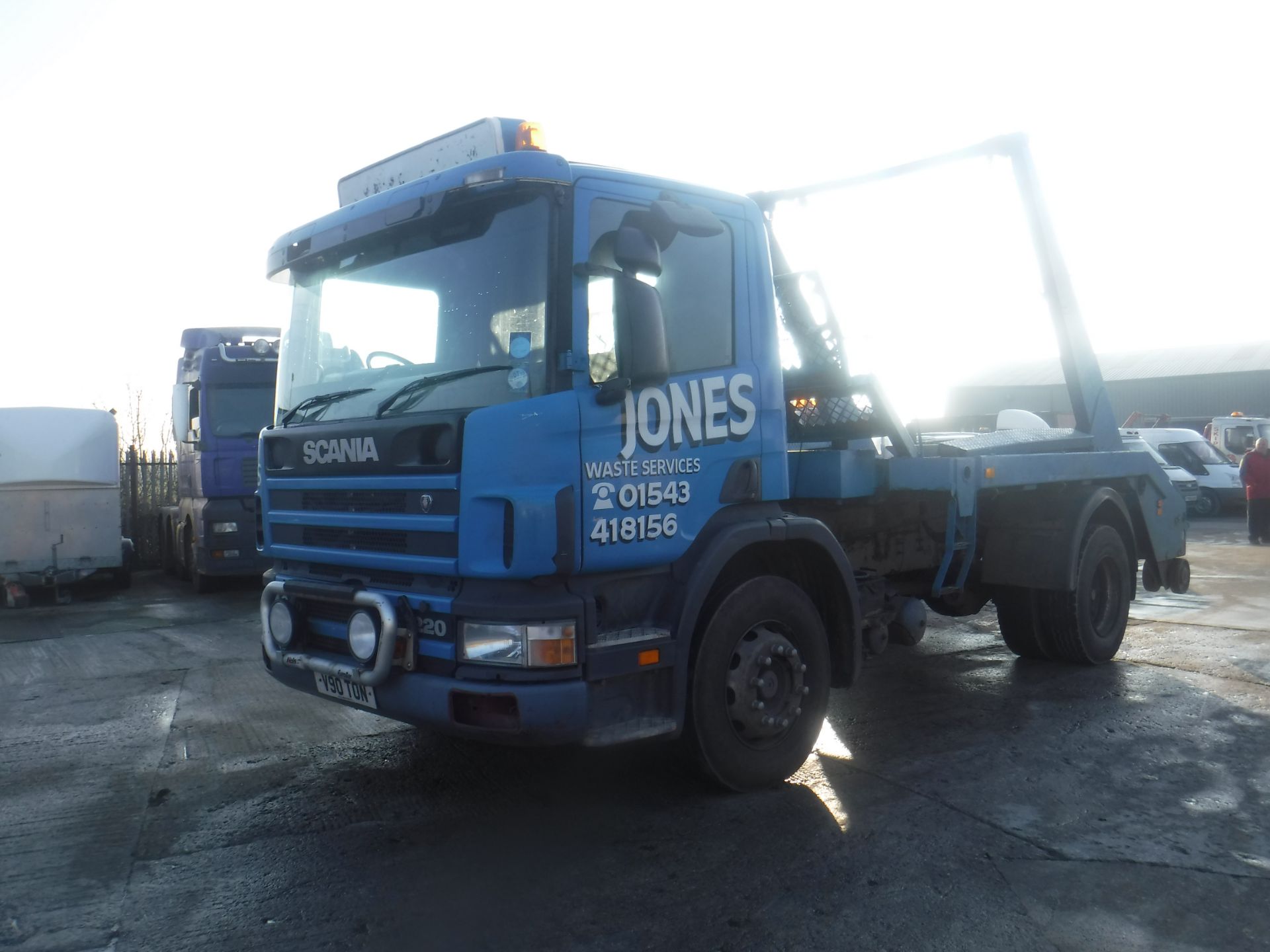 2000 scania 94d 18 ton skip loader manual 812539km v5 here very good runner - Image 3 of 5