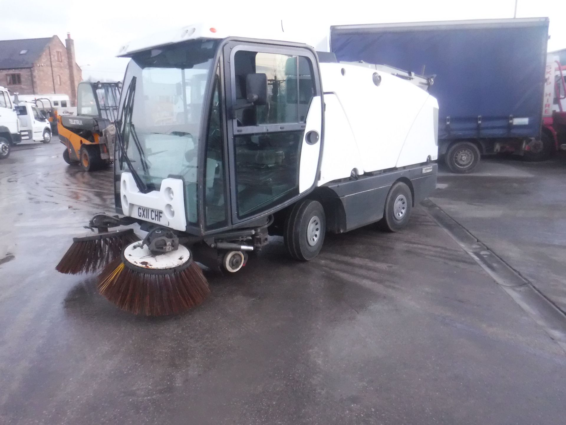 2011 johnson roadsweeper ex council 1 owner from new very good runner - Image 3 of 5