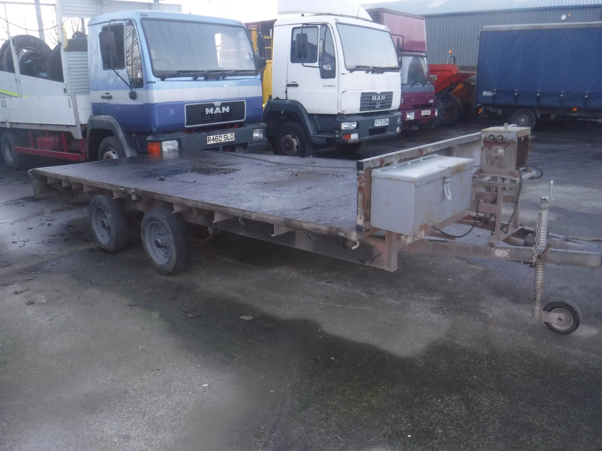 ifor williams flatbed trailer with winch - Image 2 of 3