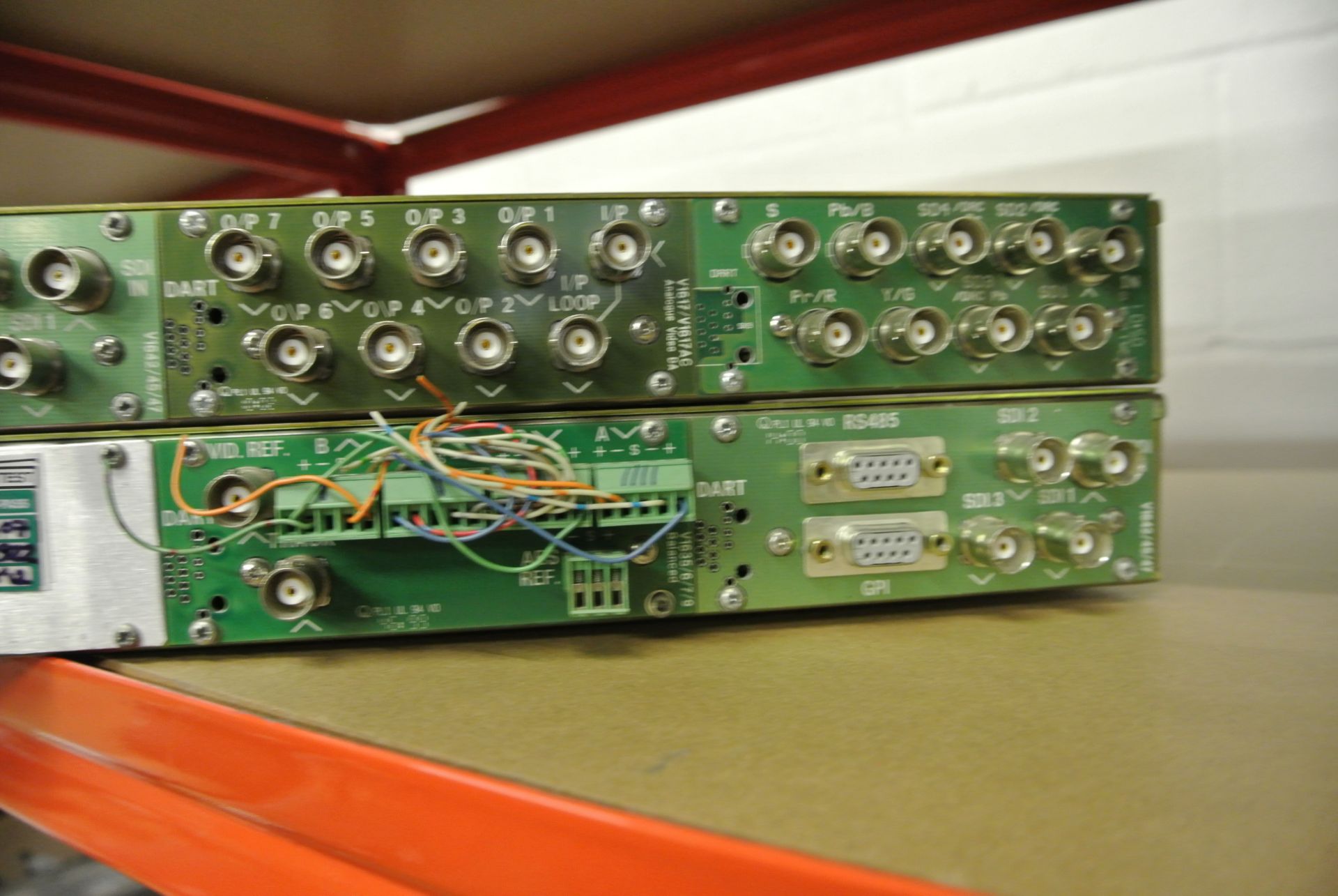 2 x VISTEK MODULAR SYSTEM V1601 1U 19' Rack Mount Frames - With interface cards - Image 6 of 7