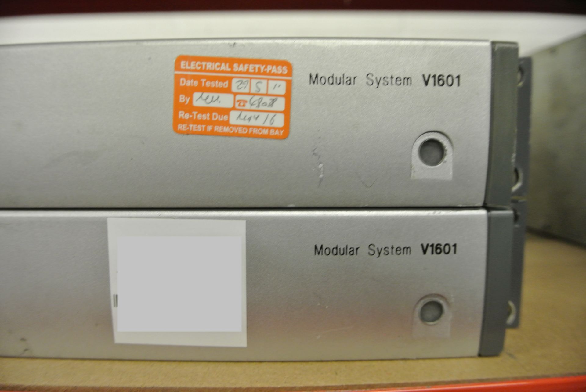 2 x VISTEK MODULAR SYSTEM V1601 1U 19' Rack Mount Frames - With interface cards - Image 2 of 7