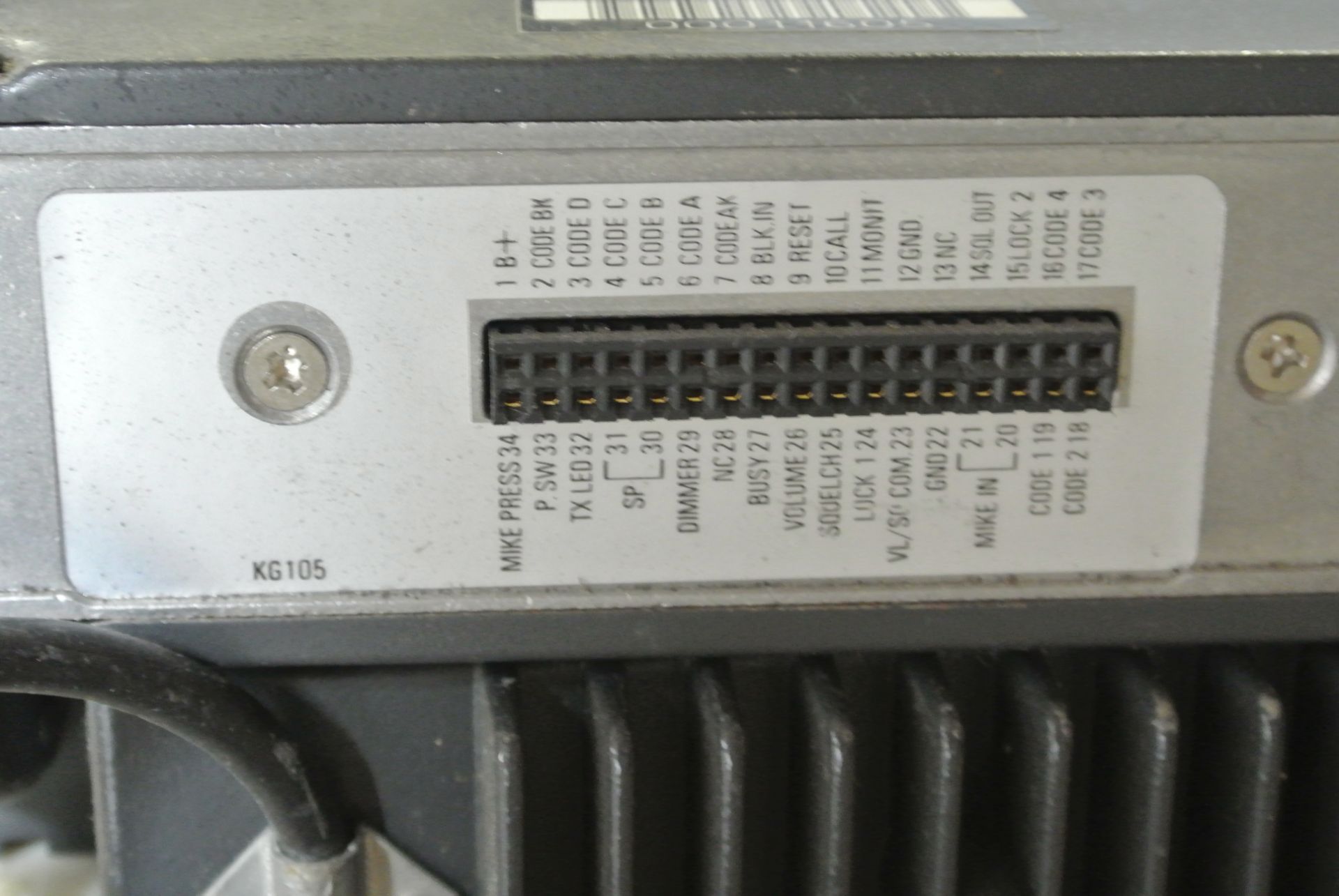 3 x Key Radio Systems KM Series - KM225-W BAND3 177-207MHz Trunking Radio's - Bild 4 aus 4