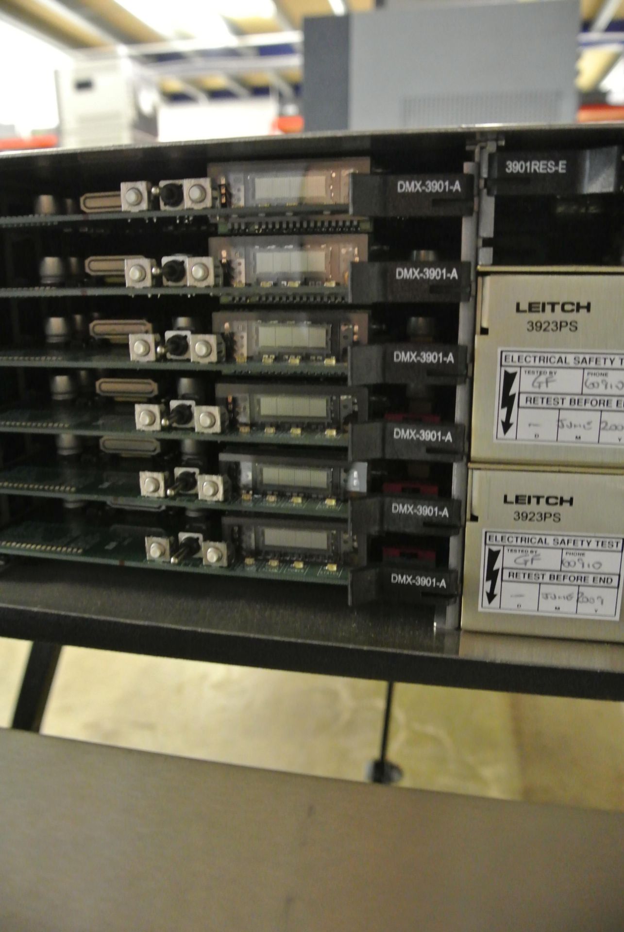 NEO LEITCH FR-3923 Mounting Frame with the following modules installed - 6 x AVM-3901-A SDI/Analog - Image 4 of 7