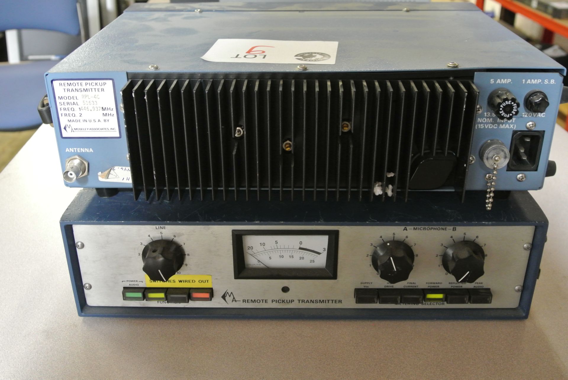 2 x Moseley Associates Inc. Remote Pickup Transmitter RPL 4C - Vintage Broadcast Transmitters - Image 5 of 6