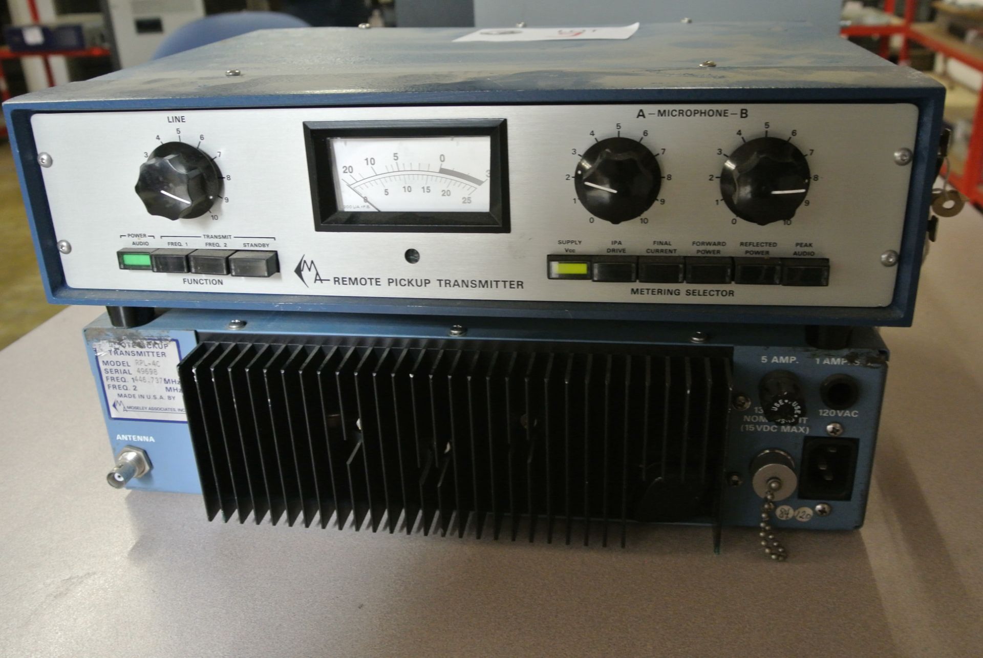 2 x Moseley Associates Inc. Remote Pickup Transmitter RPL 4C - Vintage Broadcast Transmitters - Image 2 of 6