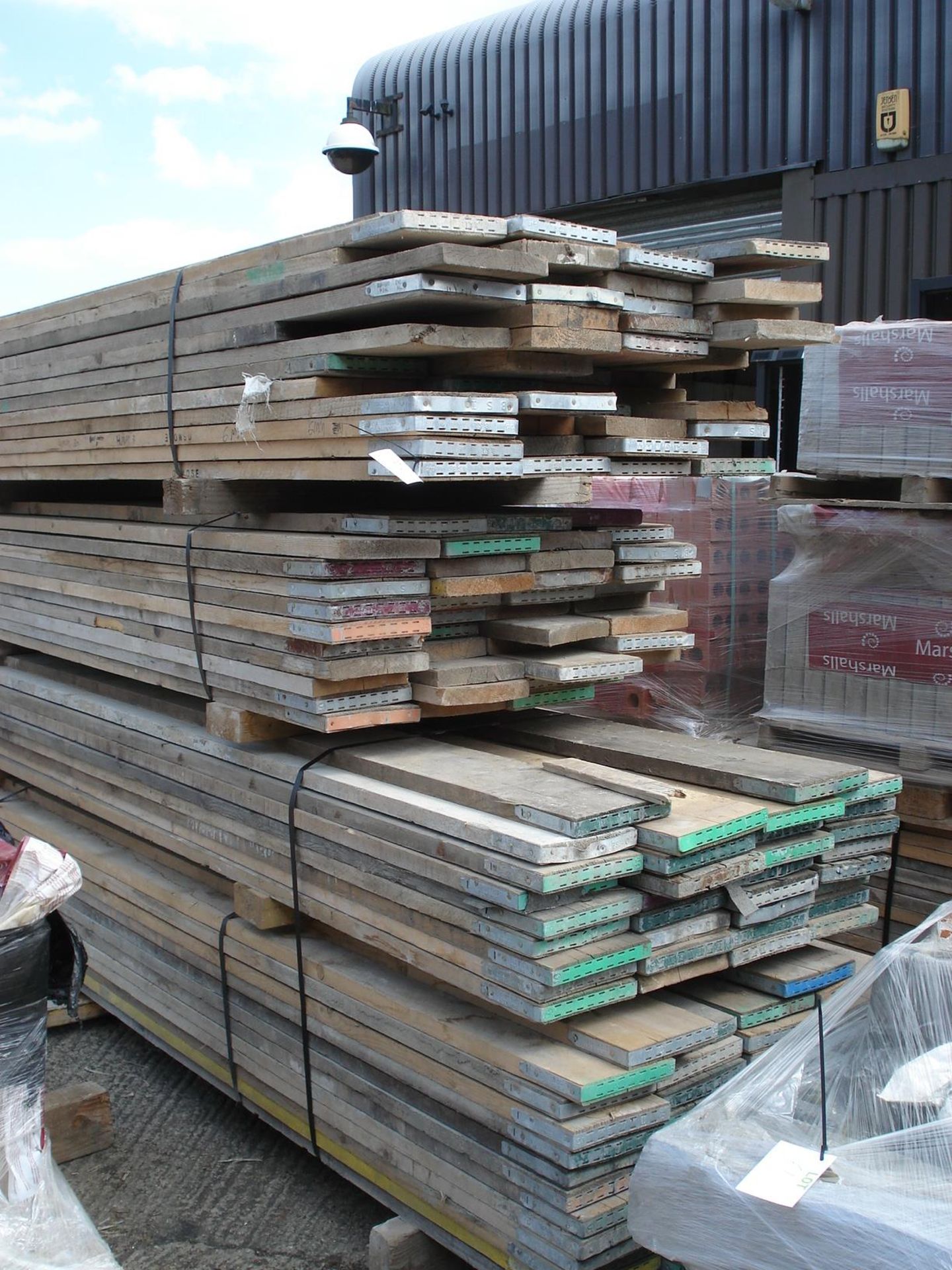 5 Stacks of Mixed Scaffold Boards