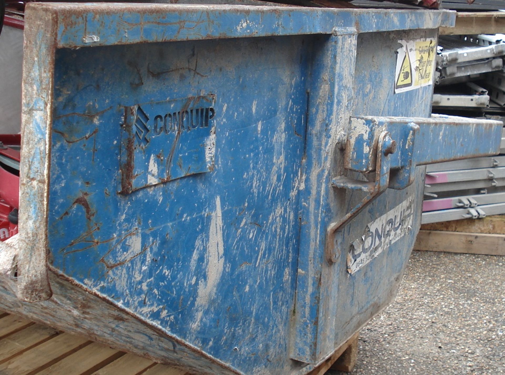 Blue Conquip Tipping Skip - SWL 3000Kg - Image 3 of 6