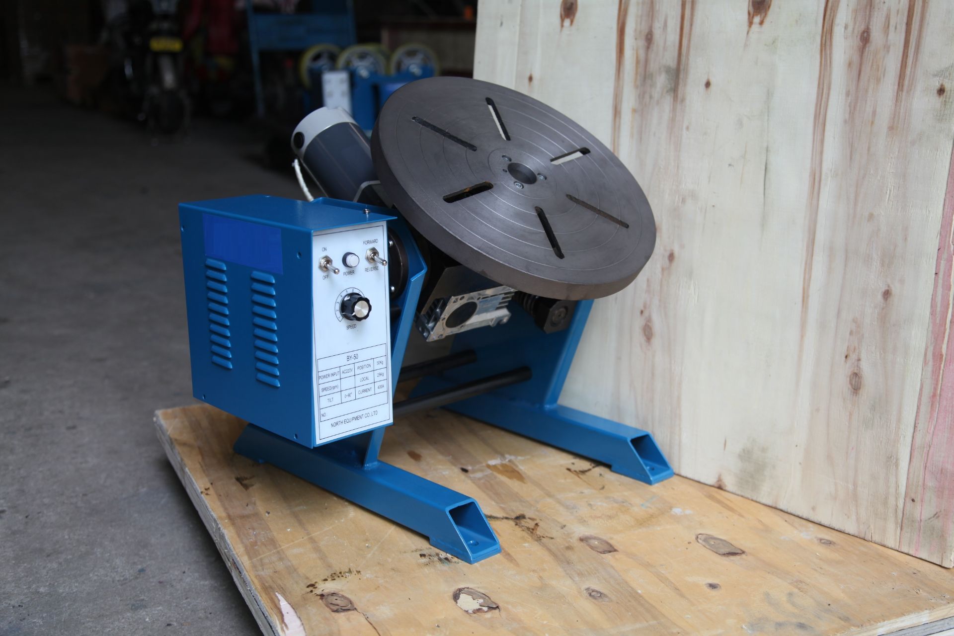 Mint Lacroix Welding Positioner 100lbs Capacity, Full rotation & tilt capability with variable speed