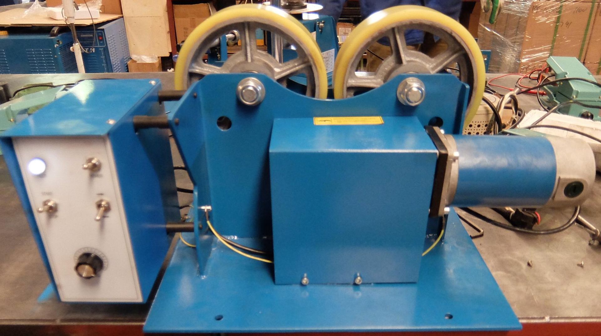 Mint Welding Tank turning rolls 2200lbs Capacity, variable speed controller, comes with power