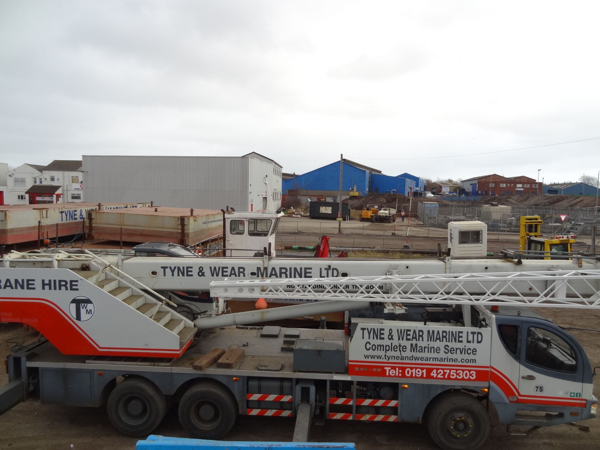 Zoomlion QY30 truck mounted 32 ton crane, new ropes fitted July 2016, 2 Blocks, registration No