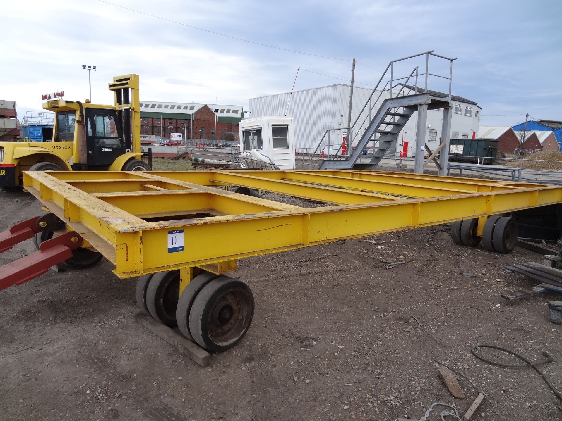 Heavy duty drawbar trailer, max capacity 40 ton, overall dimensions 7000mm x 4000mm x 1000mm (Lift