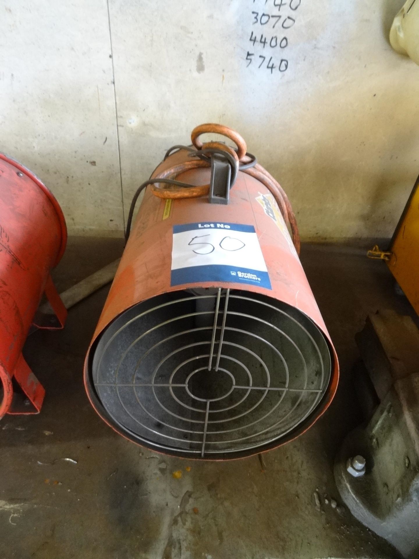 Clarke Devil 850 gas space heater (Lift out charge œ5 plus VAT)