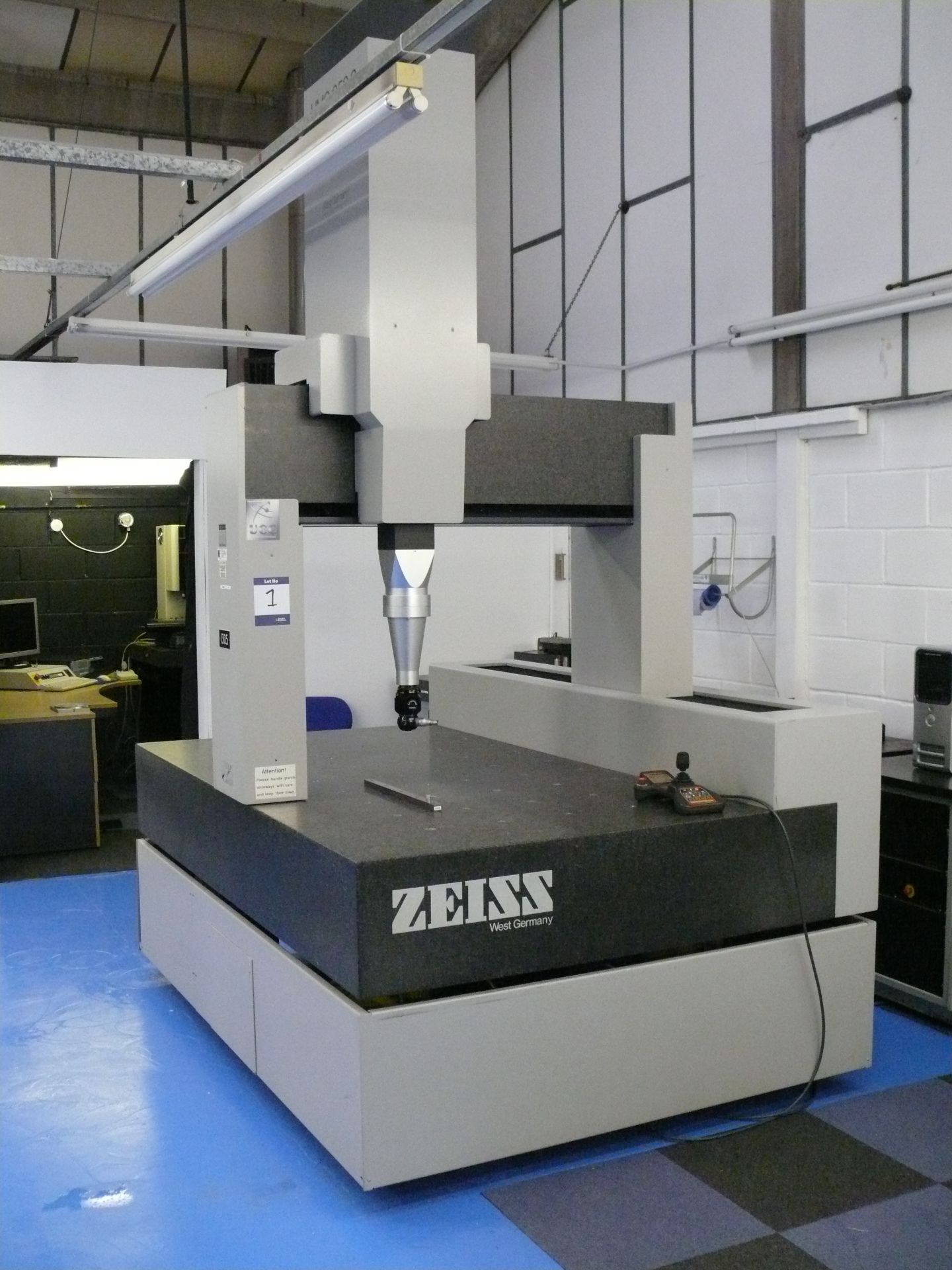 Carl Zeiss Model UMC 8505 co-ordinate measuring machine, Serial No. 74736, bed size 2120 x 1180mm, 2