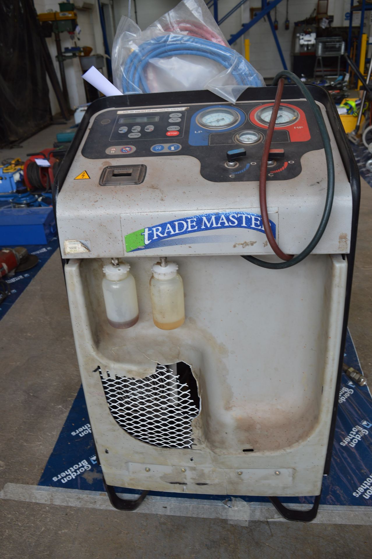 Trademaster, mobile air con machine