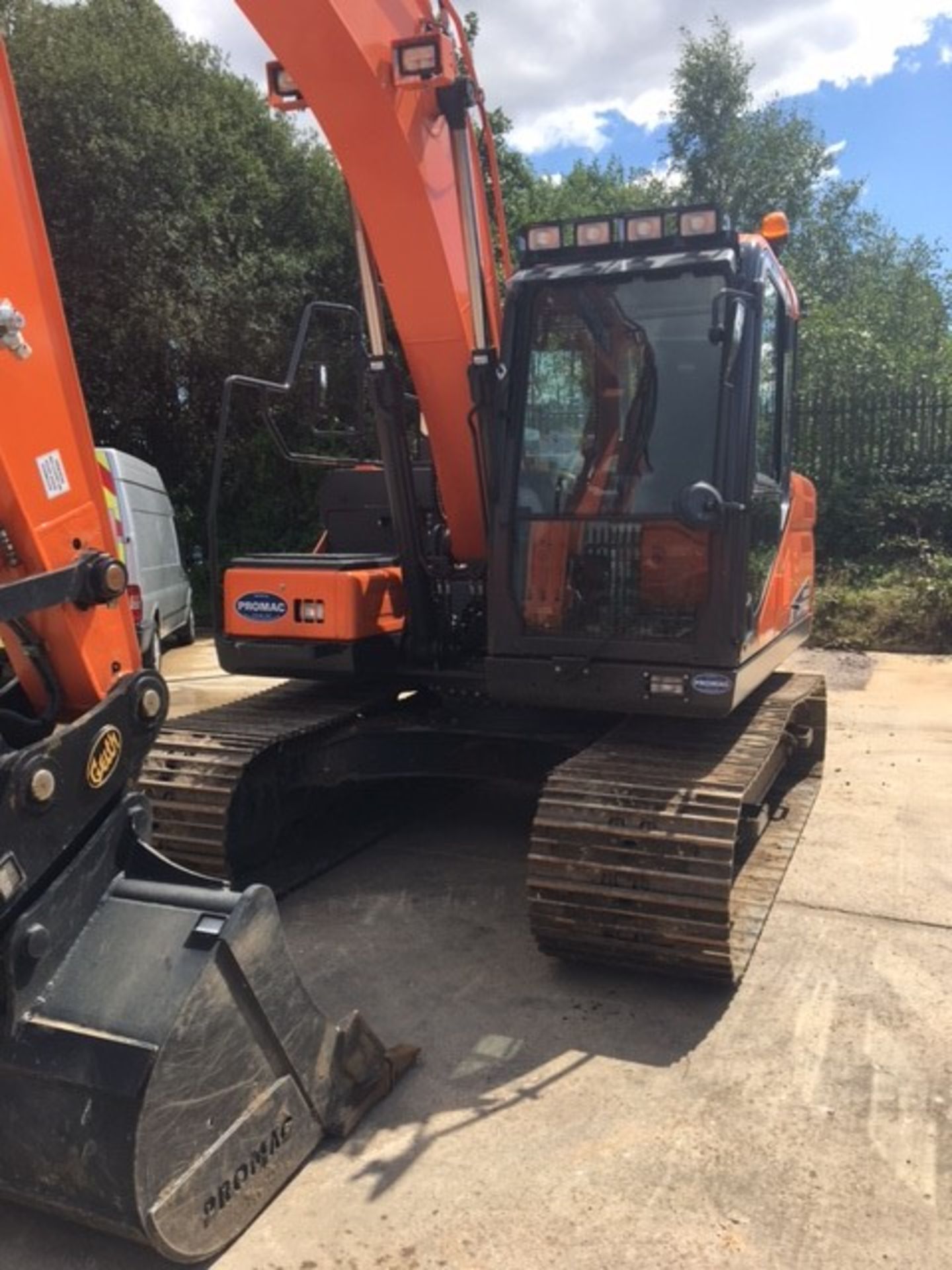 2016/17 Doosan DX140LC-5 steel tracked crawler exc - Image 4 of 21