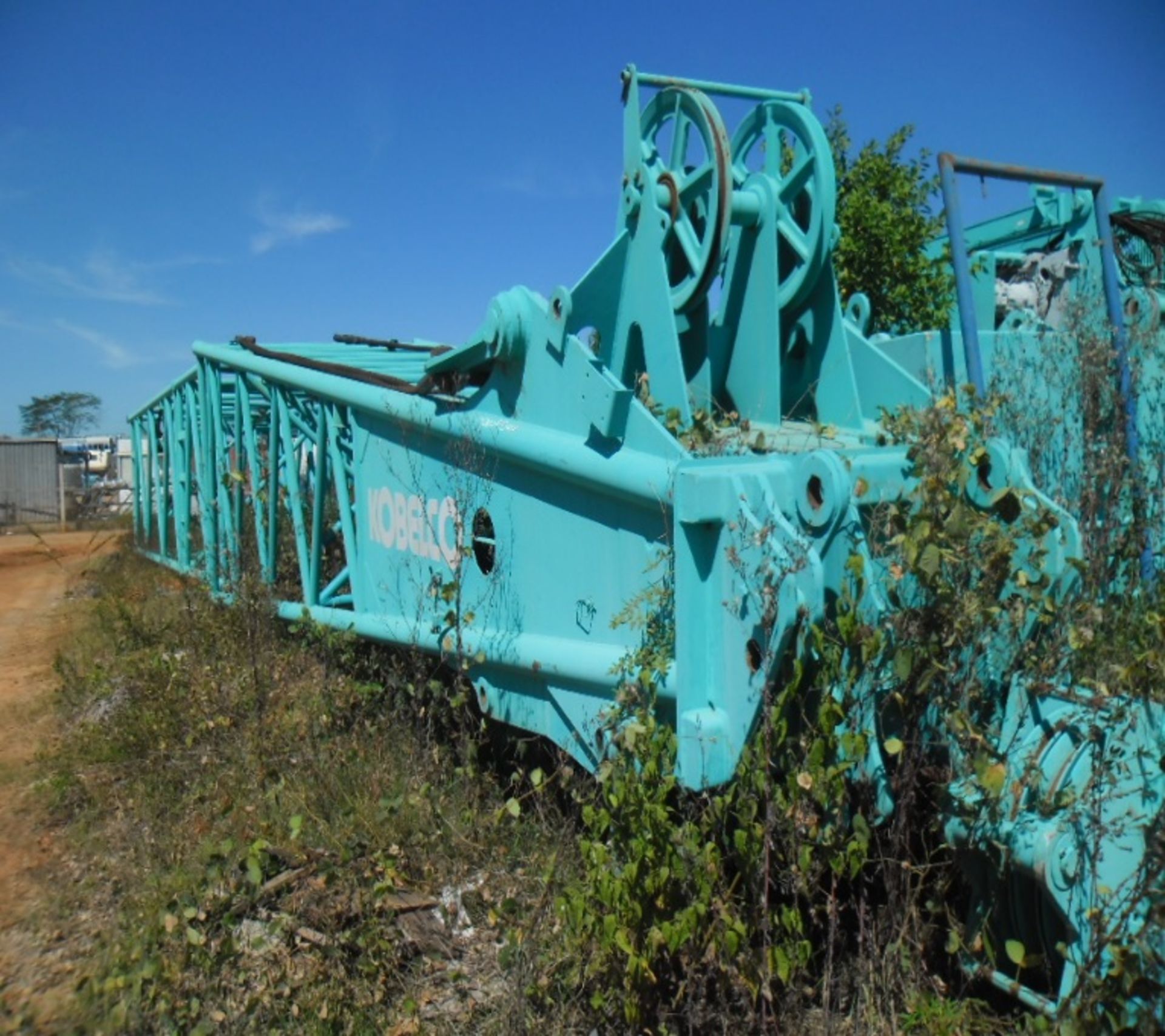 Kobelco 7250-2F 250t Crawler Crane - Image 9 of 21