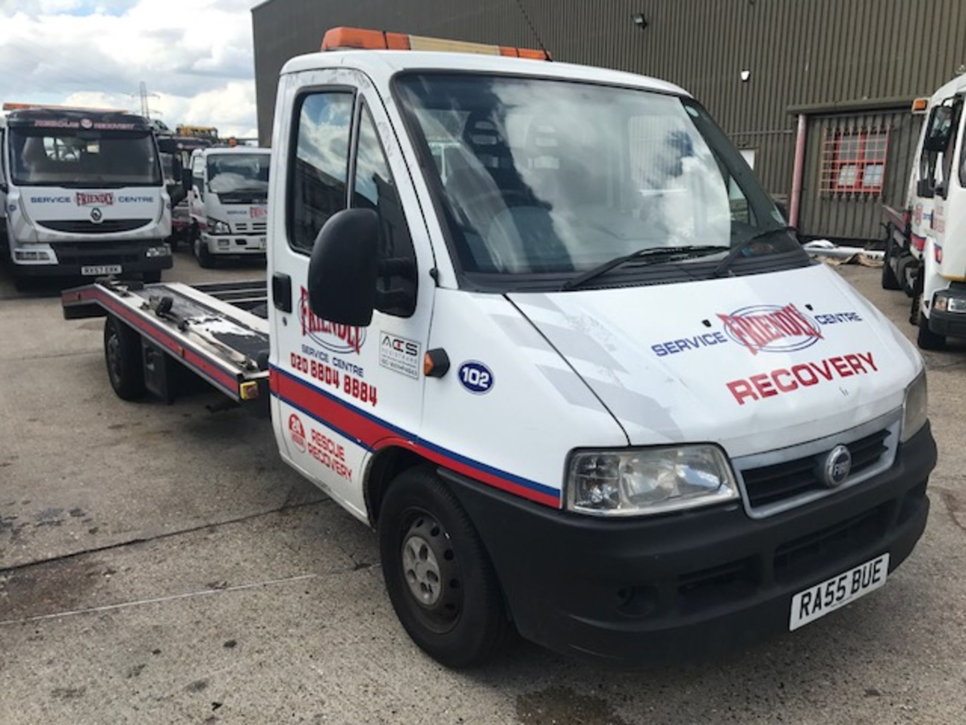 2006 Fiat Ducato 15 JTD SWB flat bed breakdown recovery vehicle complete with winch and built in - Image 3 of 10